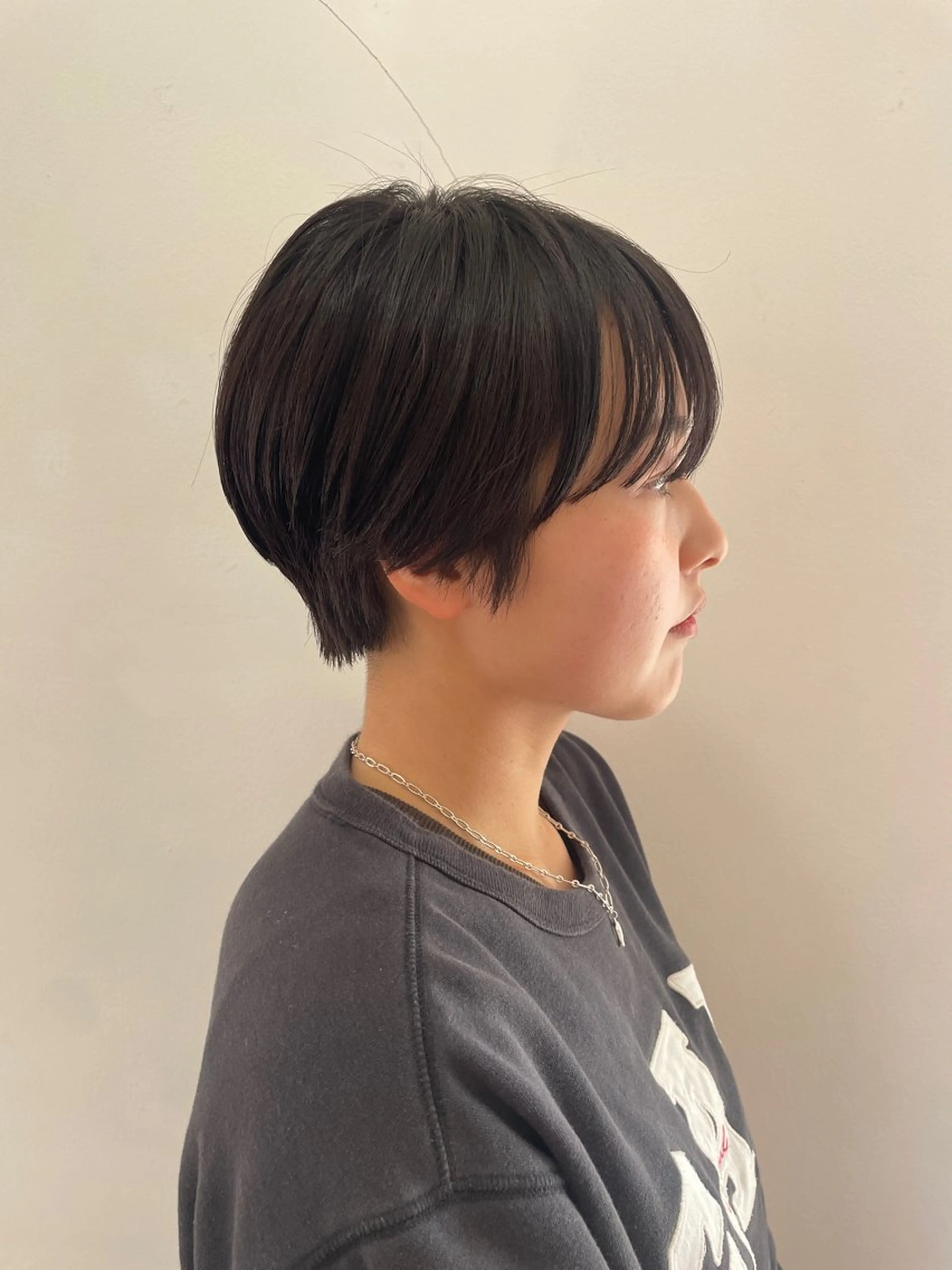 ショート ショートヘア カット 塔崎 りこのヘアスタイル