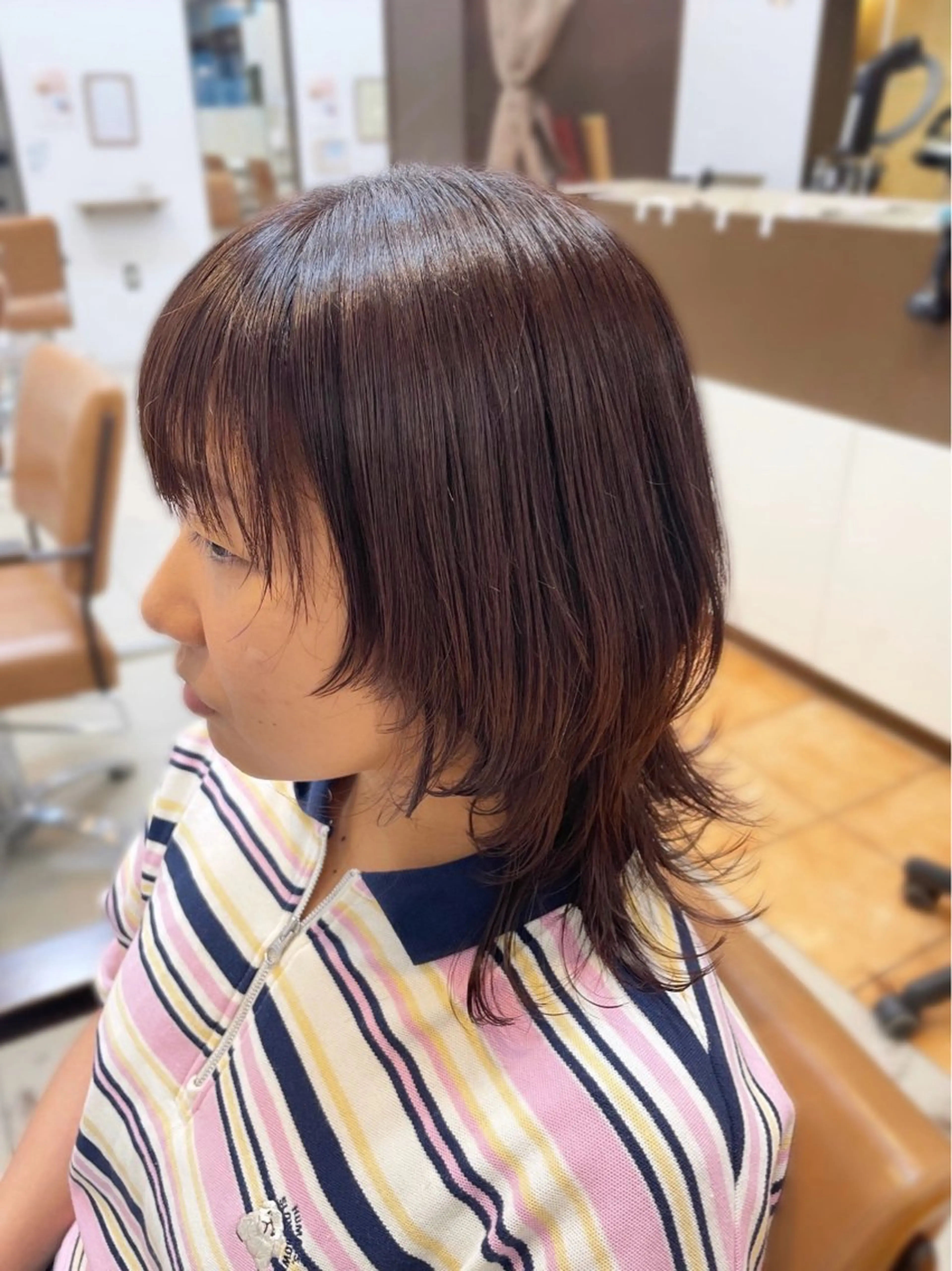 ミディアム カラー ブラウンカラー ピンクカラー ウルフカット SOYON なんば店所属・水島 真彩のヘアスタイル