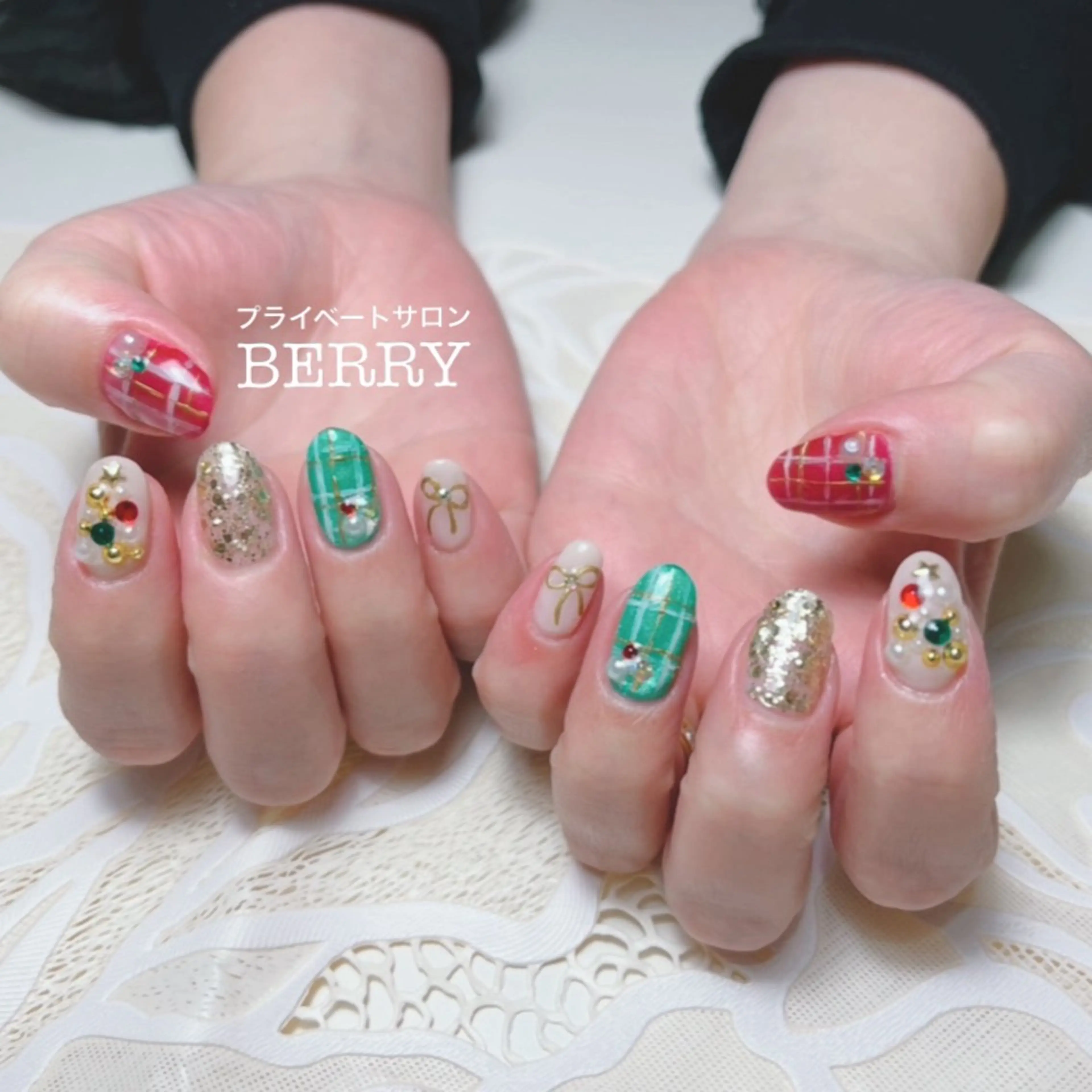 ネイル アートネイル 冬ネイル クリスマス ハンドネイル プライベートサロン BERRY所属・プライベートサロン BERRYのエステ・リラクイメージ