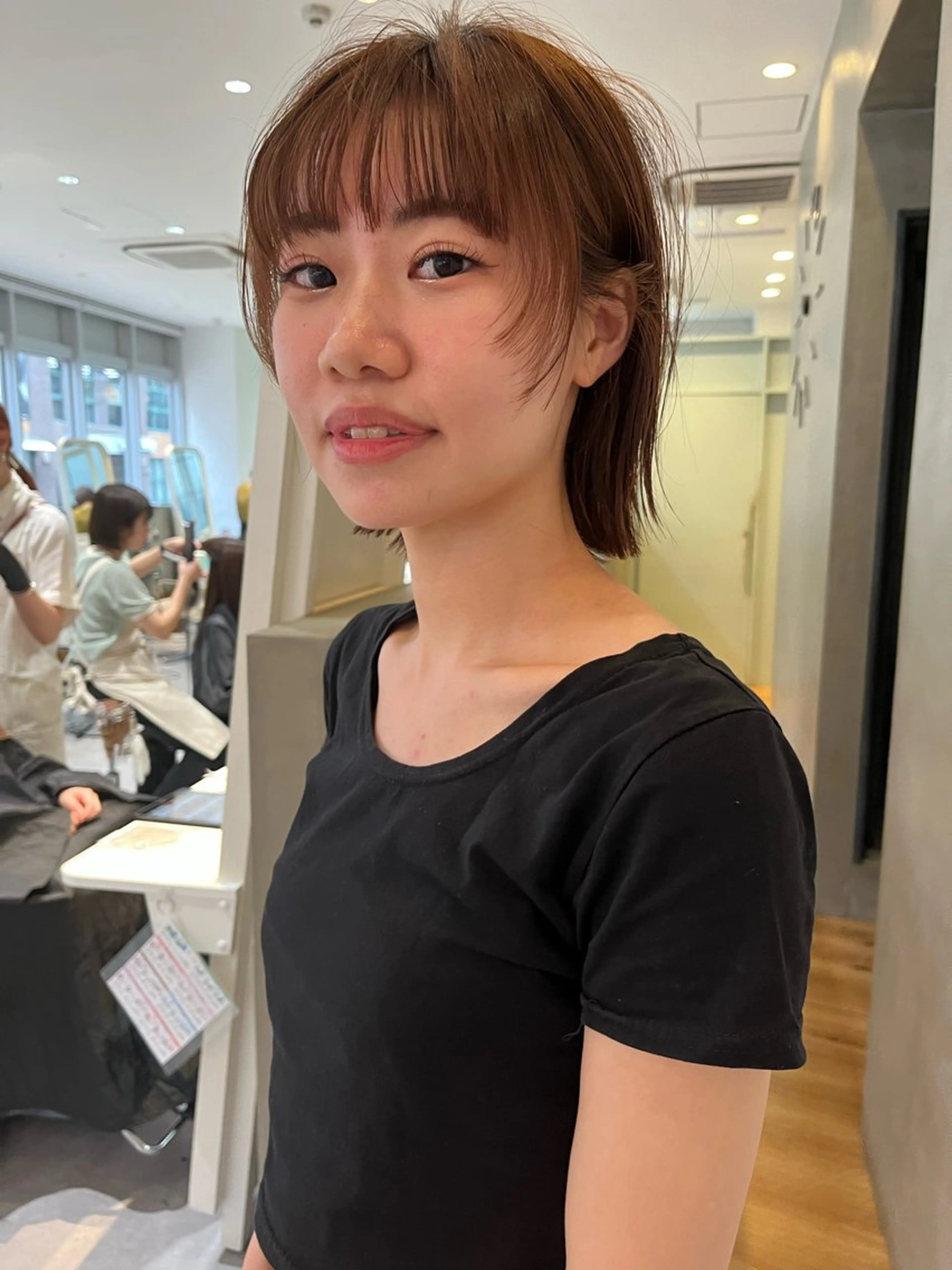 ショート カット ヘアカラー トリートメント ハイトーン/顔まわり レイヤー/YUKAのヘアスタイル