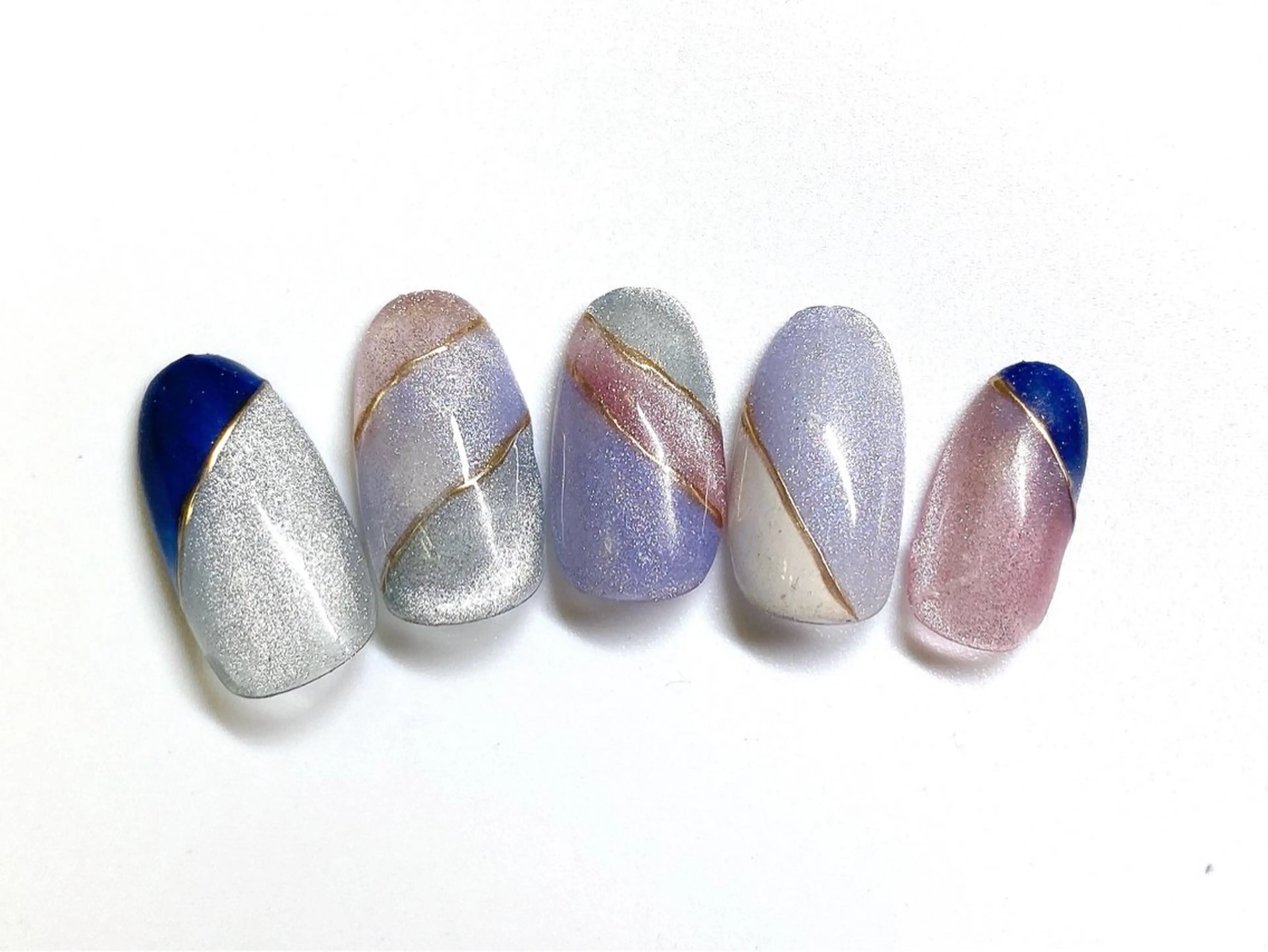 ネイル マグネットネイル Nail Salon Noel 表参道所属・Hori Sachiのネイルデザイン