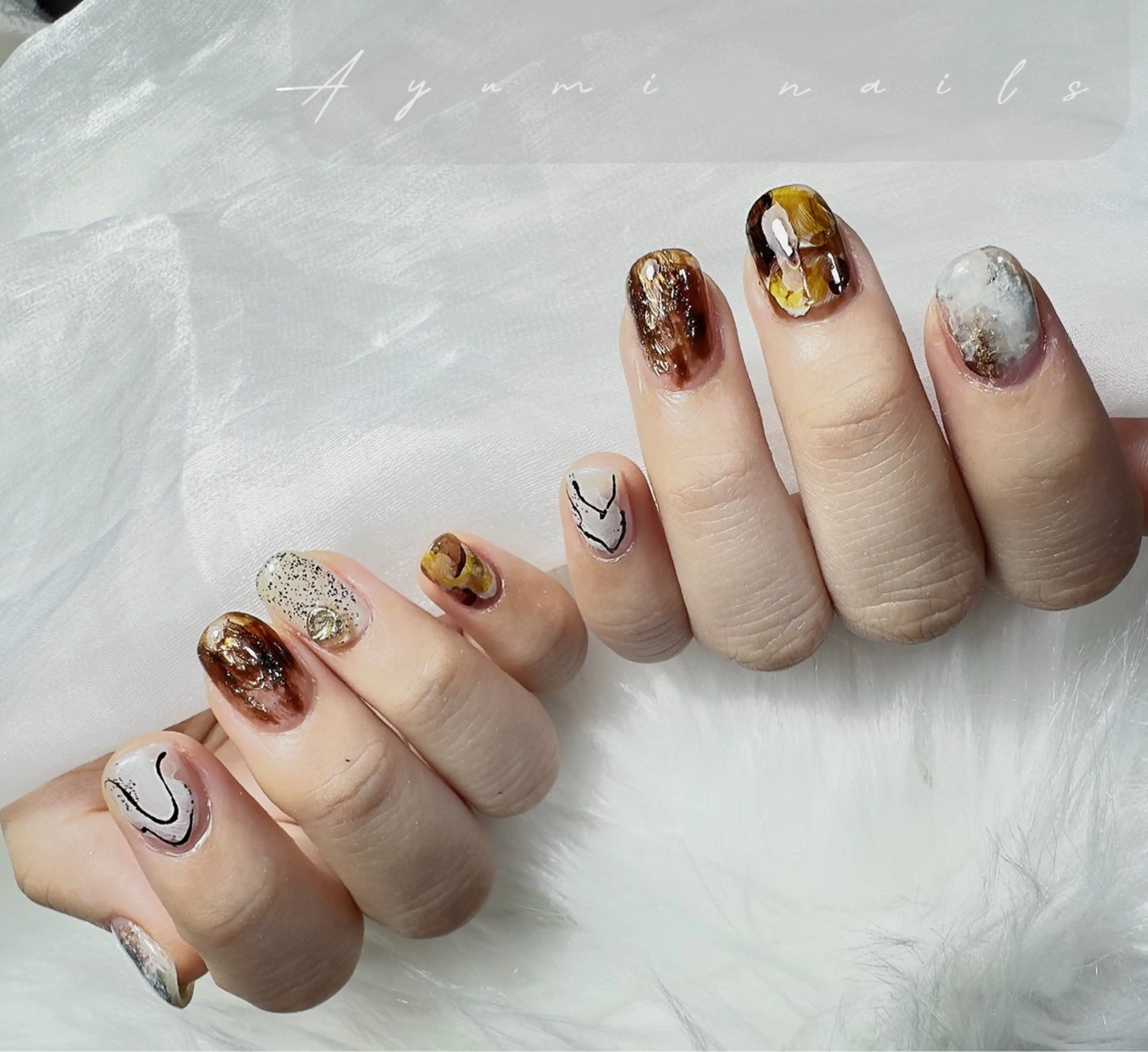 ネイル ハンドネイル YUMI ニュアンスnailsのネイルデザイン