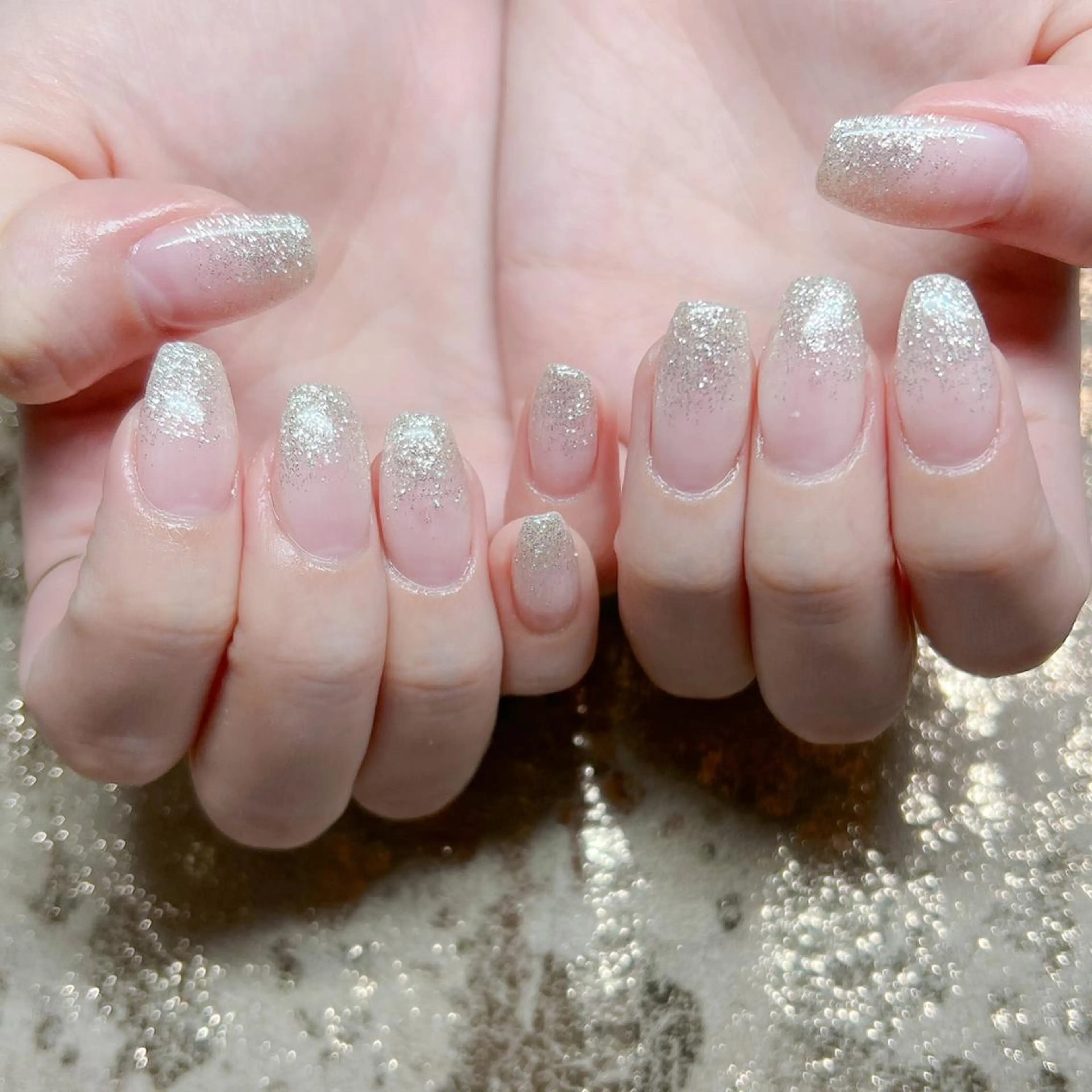 ジェル💅ワンカラー、ラメグラ⭐️の写真