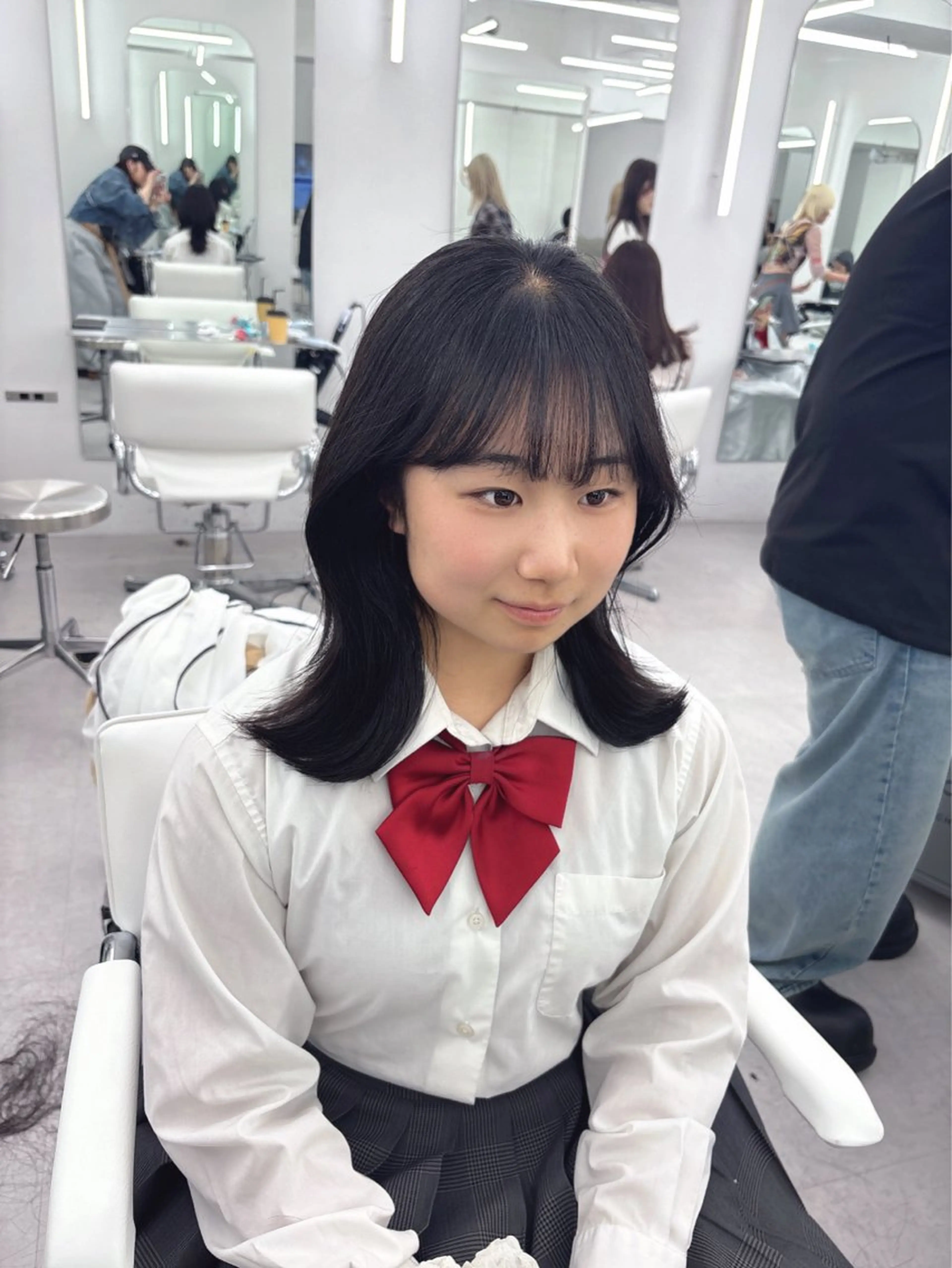 ミディアム 韓国ヘア/レイヤー/ 顔まわり足立遥奈のヘアスタイル