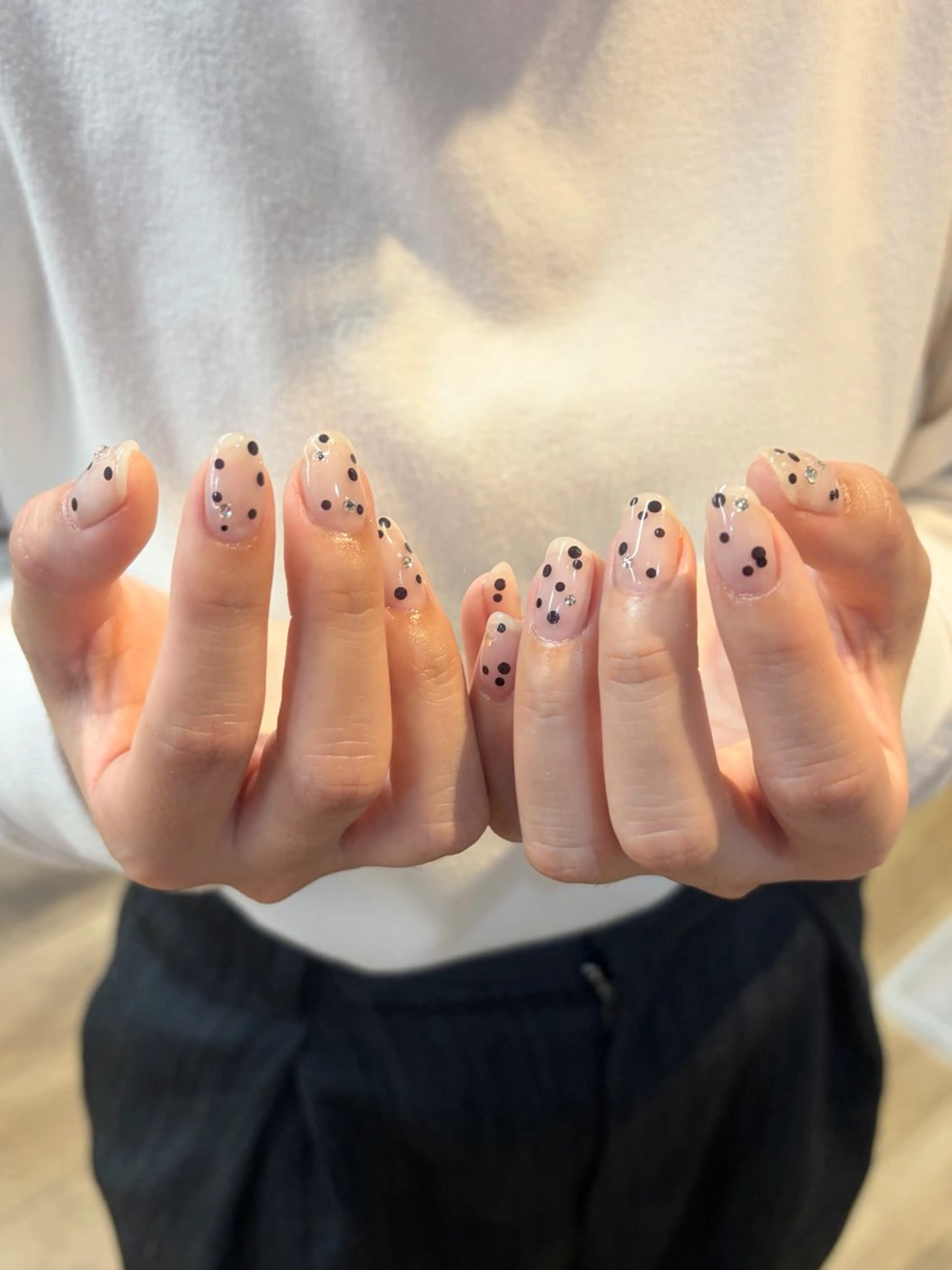 ネイル ドット ストーンネイル 【Ranan】 Narumiのネイルデザイン
