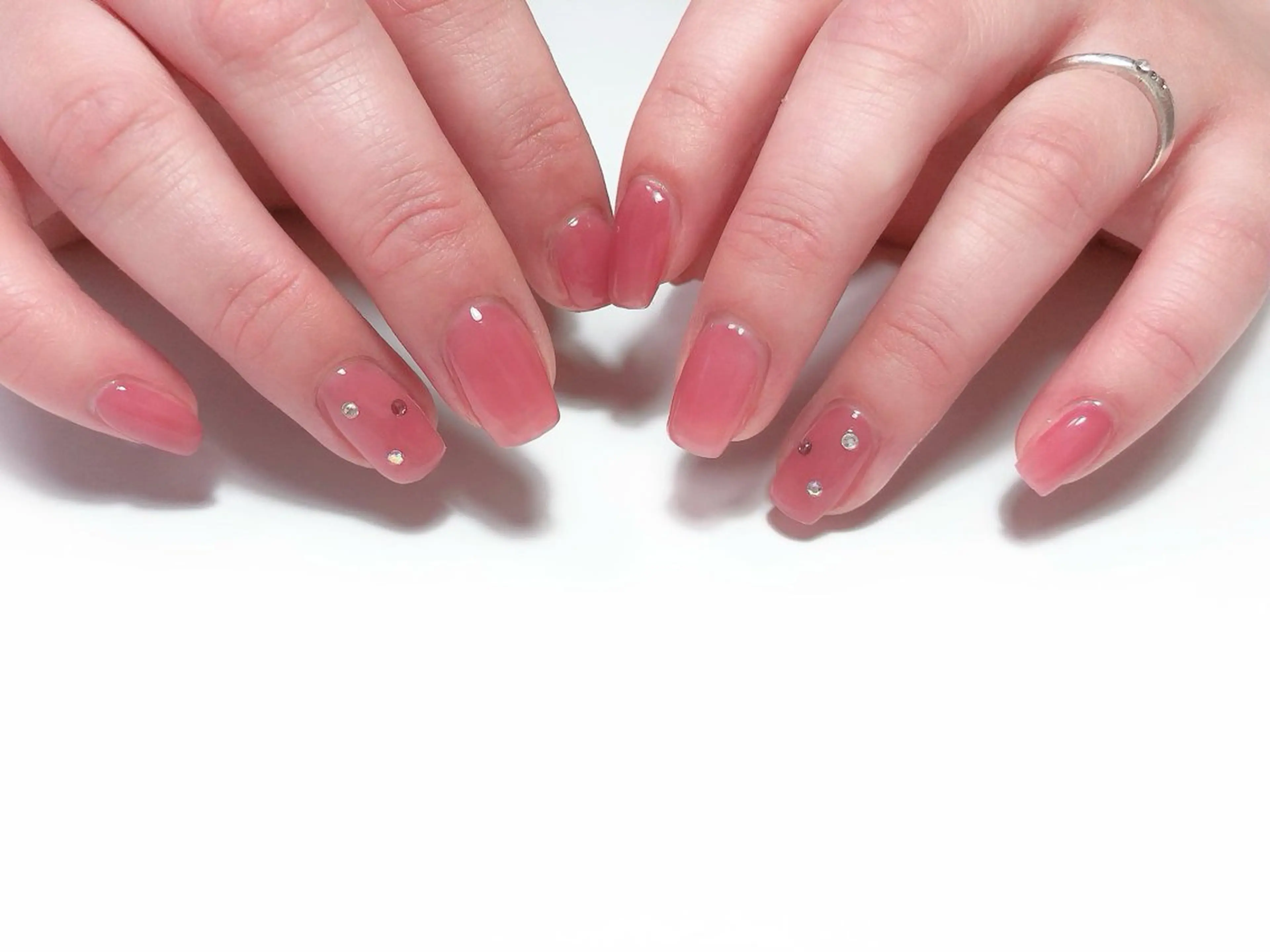 ネイル ジェルネイル atelier in bloomのネイルデザイン