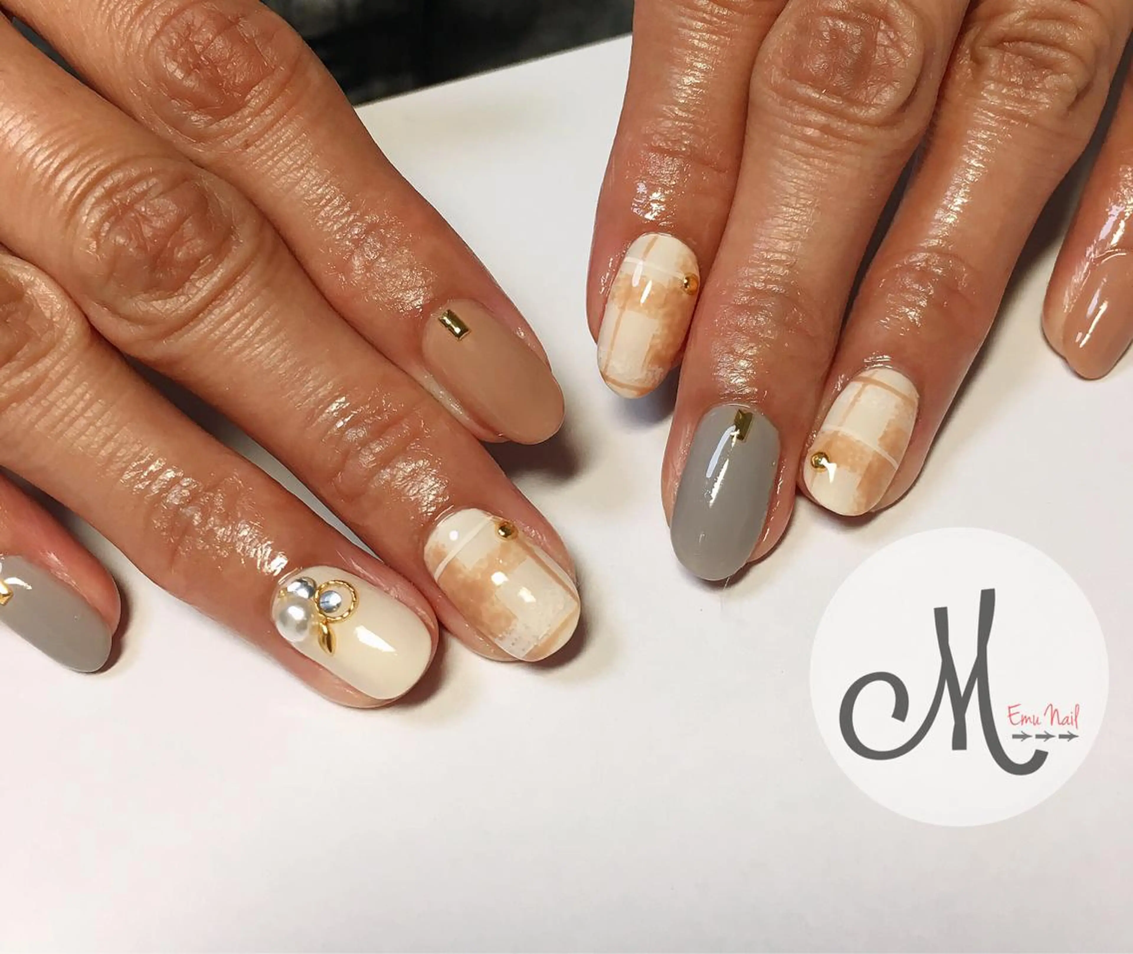 ネイル ハンドネイル Emu Nailのネイルデザイン