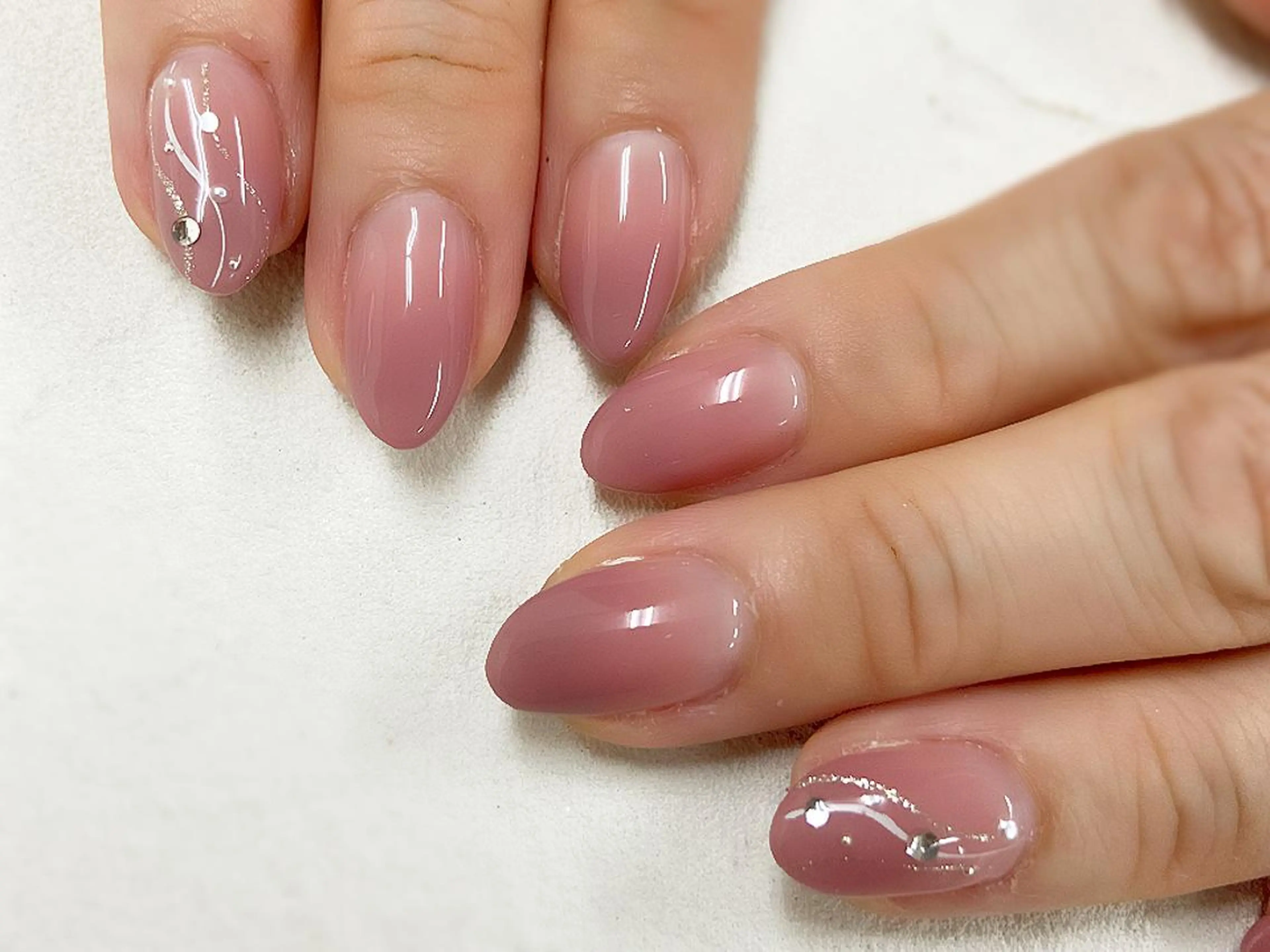 ネイル アートネイル オフィスネイル シンプルネイル BIANCA Ouchidaのネイルデザイン