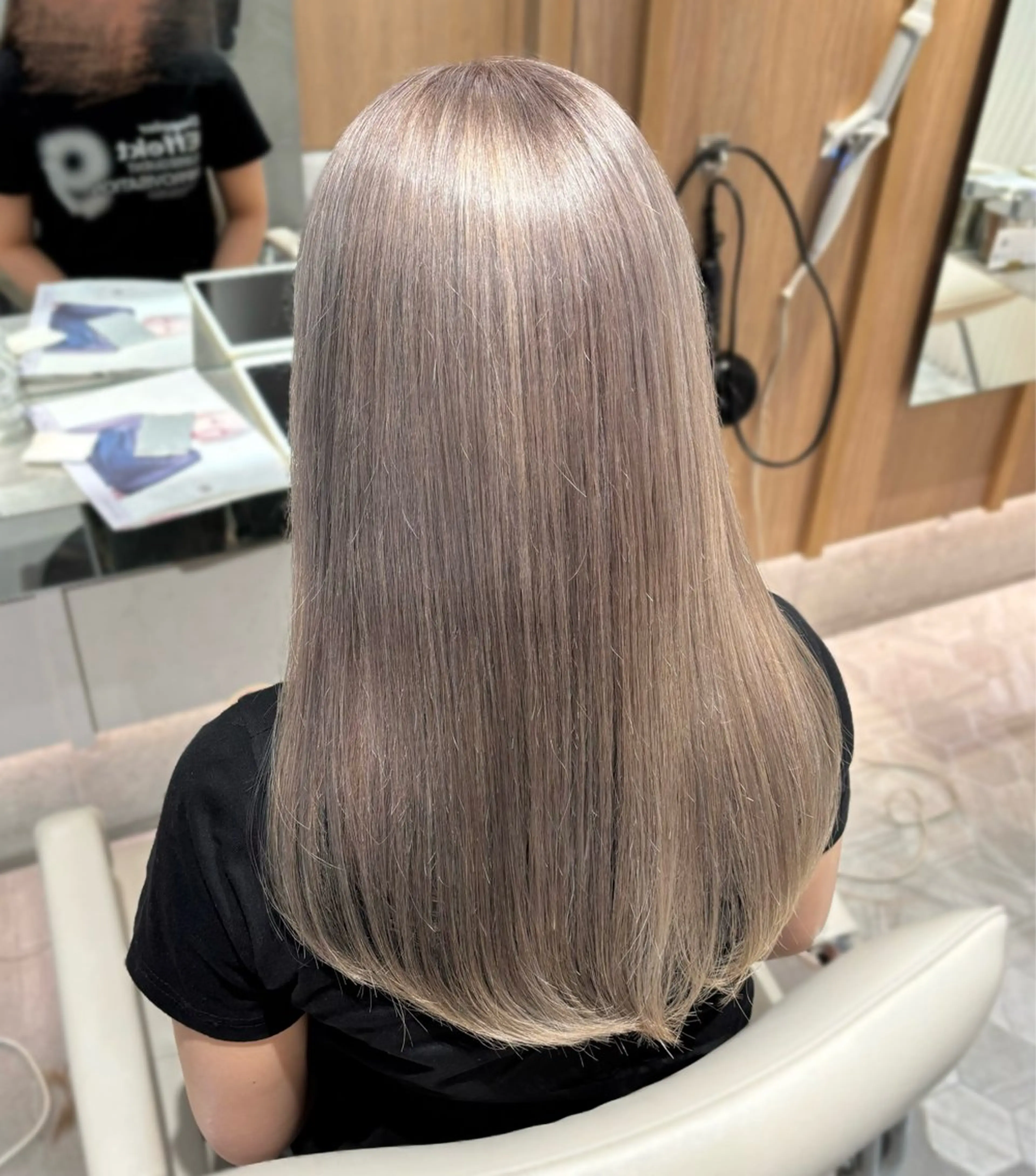 ロング カラー ヘアカラー トリートメント 艶髪ハイトーン/ レイヤー/yuiのヘアスタイル