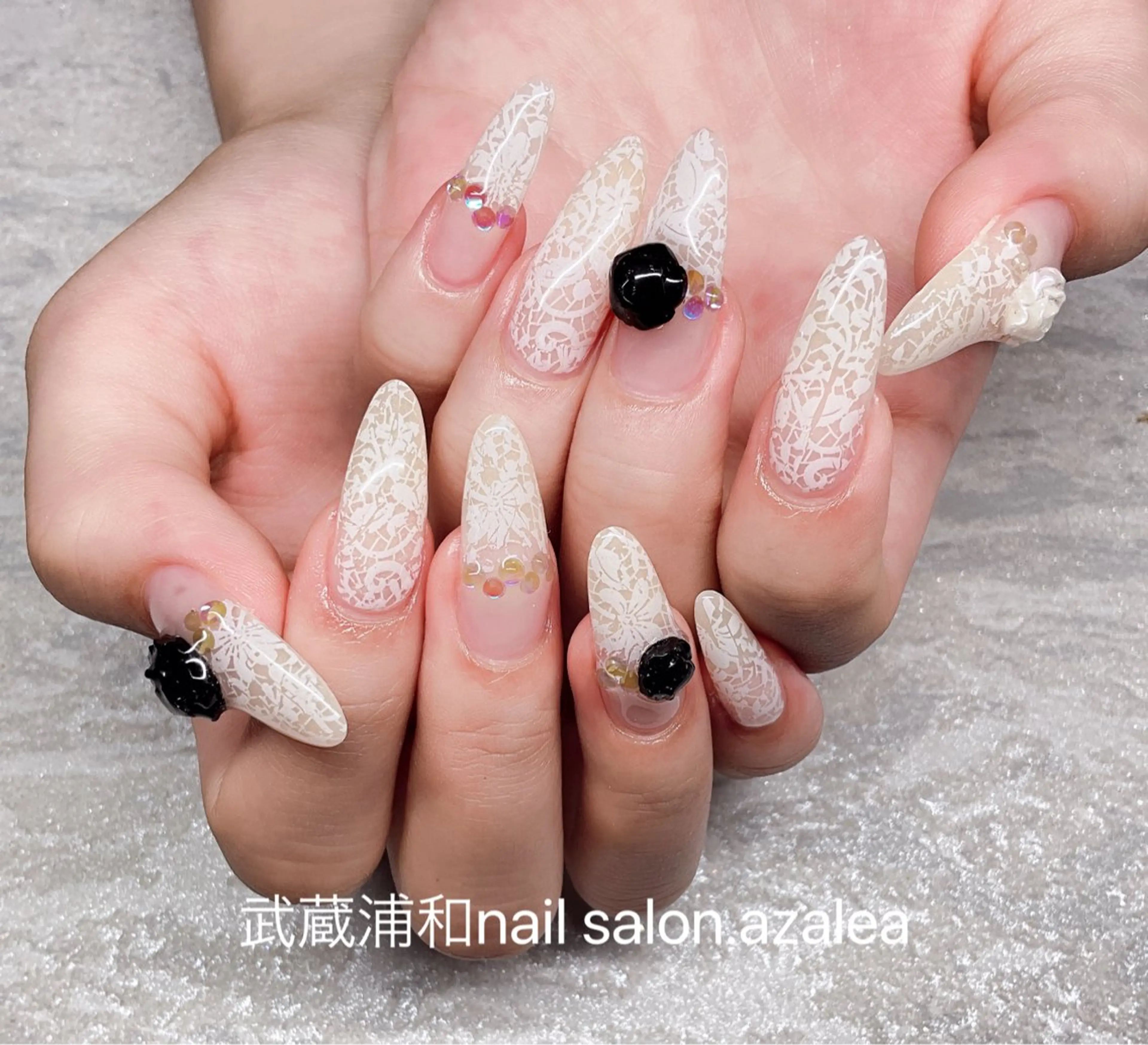 ネイル ハンドネイル R inのネイルデザイン