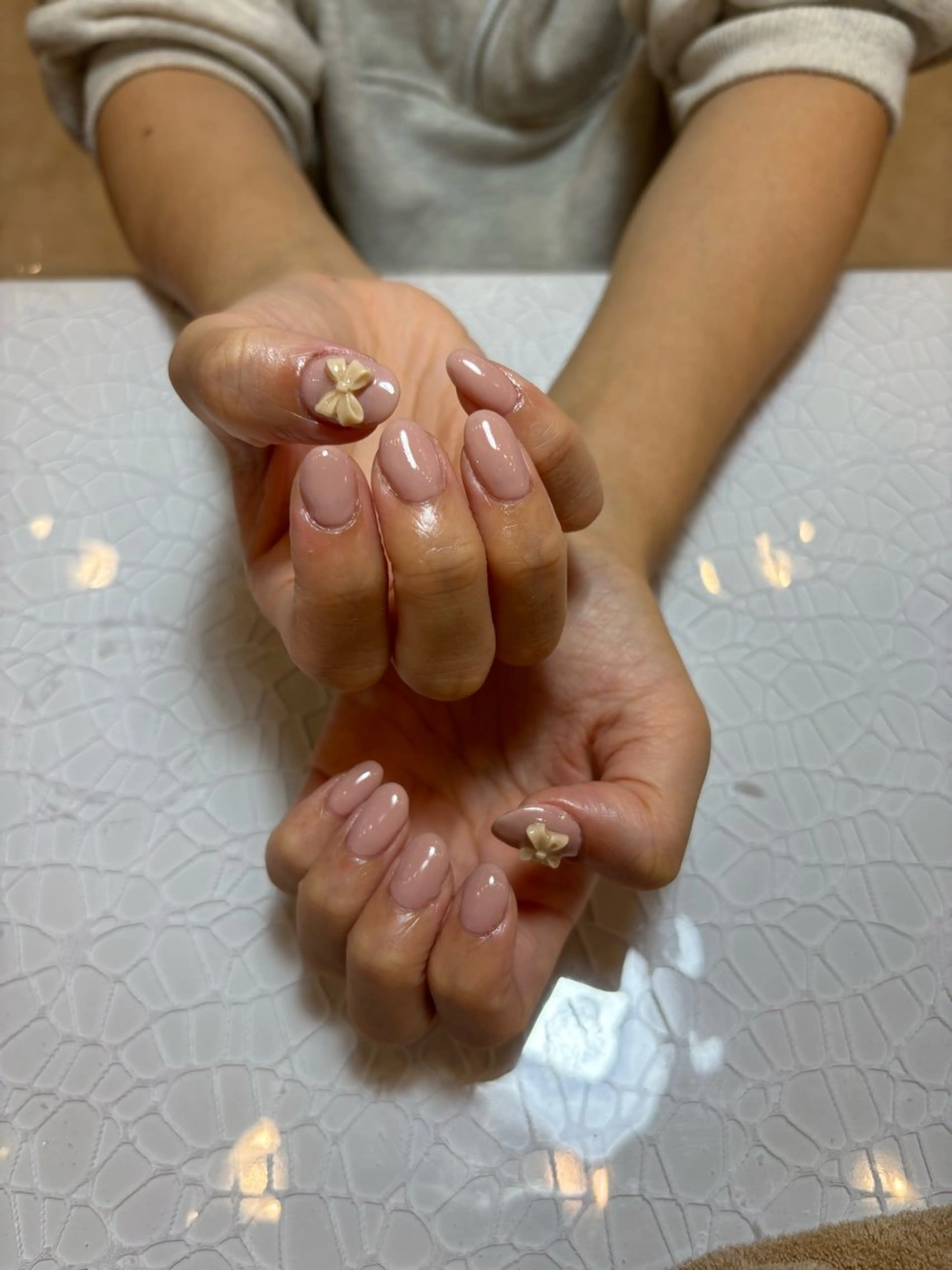 ネイル ワンカラーネイル ピンク リボン シンプルネイル 佐久間 のんのネイルデザイン