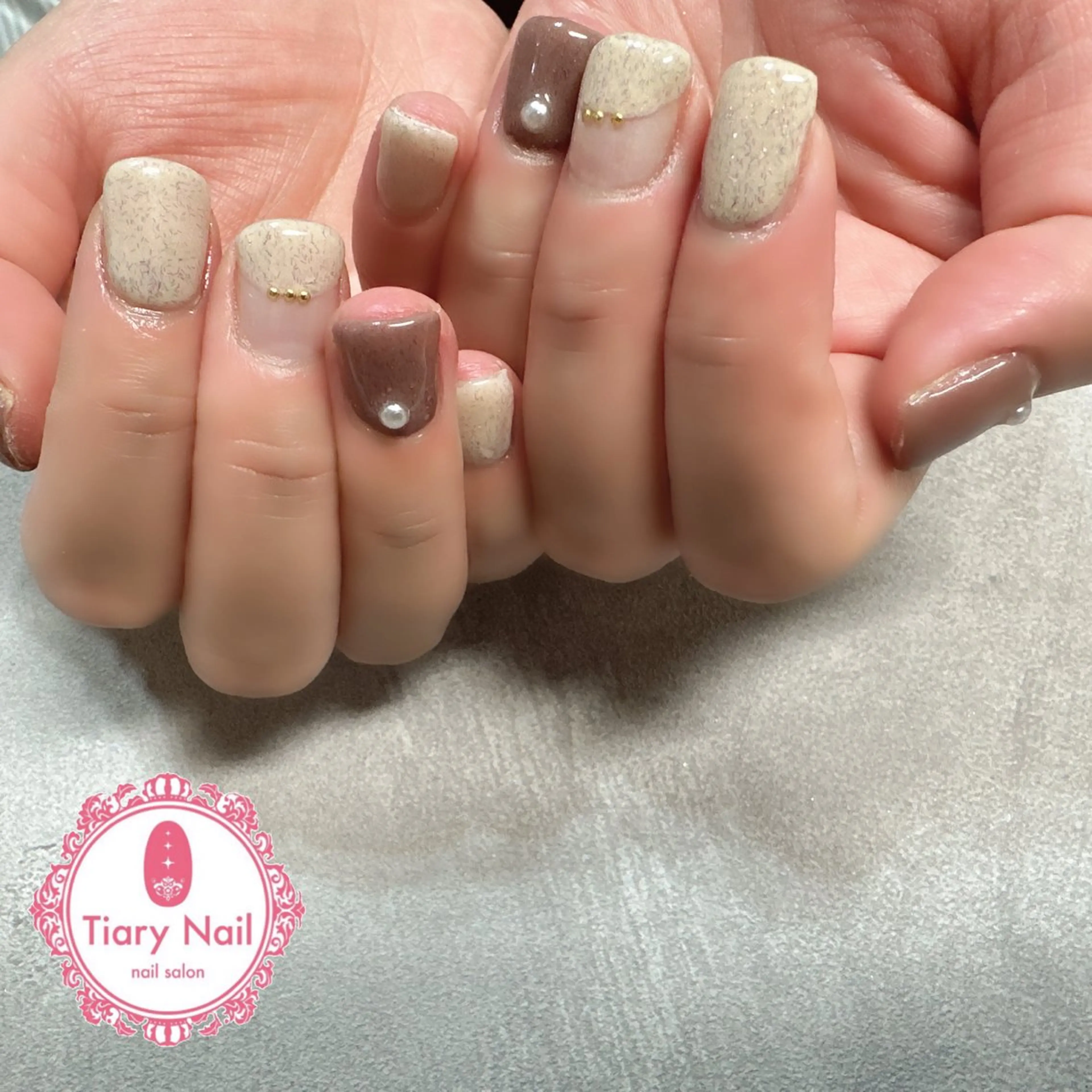 ネイル tiarynail K Kのネイルデザイン