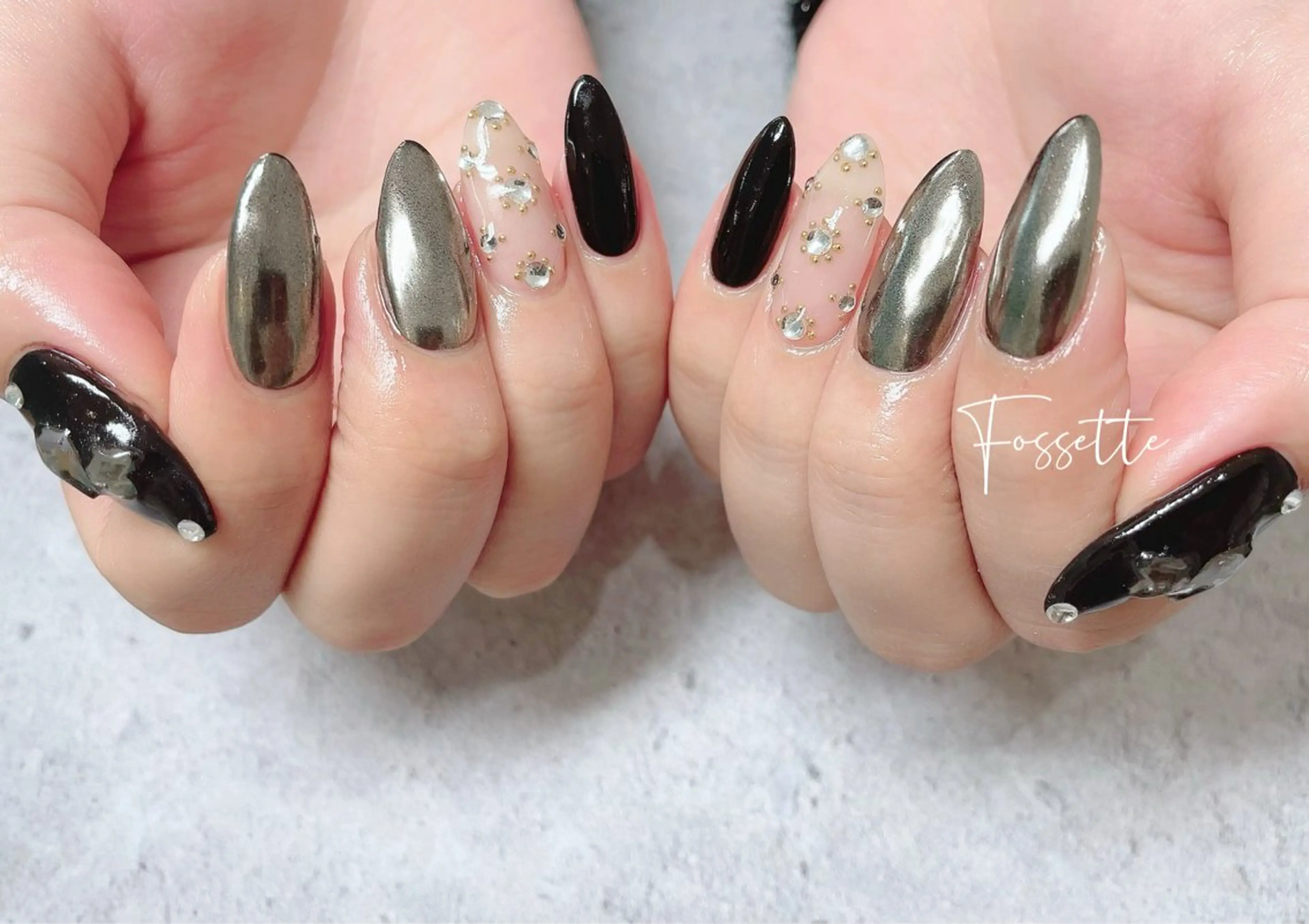 ネイル キラキラネイル 韓国ネイル ミラーネイル nailsalon Fossetteのネイルデザイン