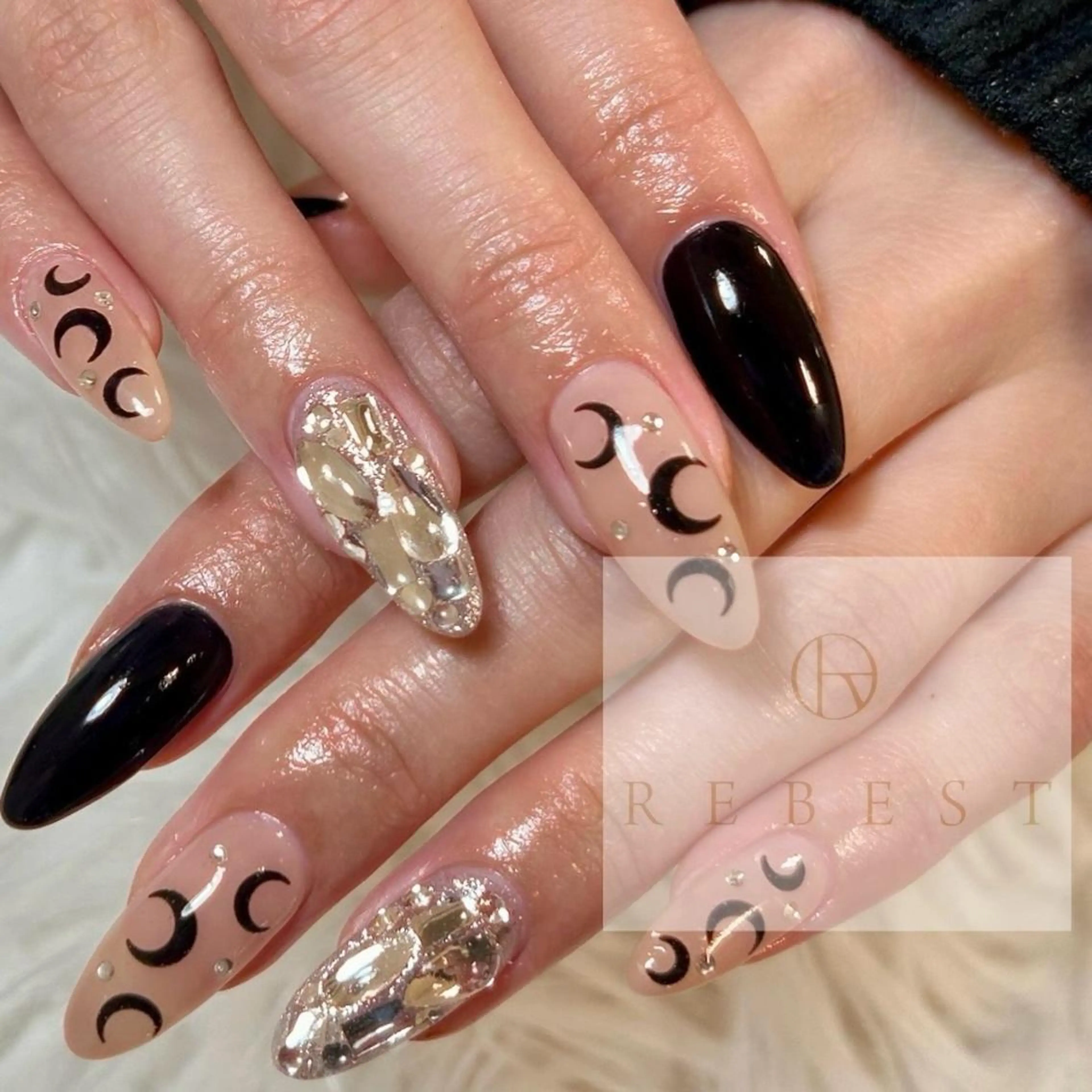 ネイル -Rebest- NAIL心斎橋店💎のネイルデザイン