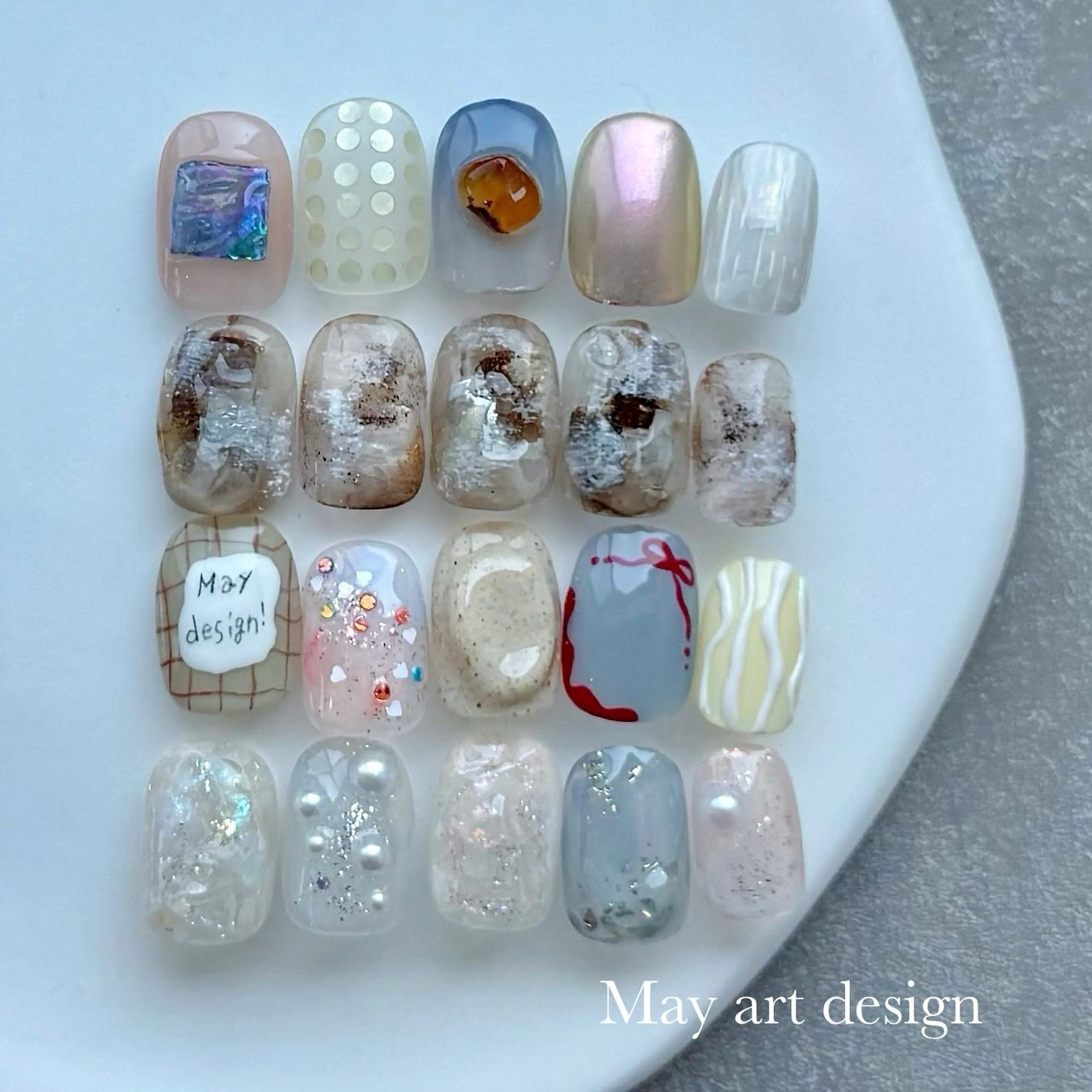ネイル アートネイル ジェルネイル 韓国ネイル 持ち込み ニュアンスネイル ハンドネイル norme_ akiのネイルデザイン