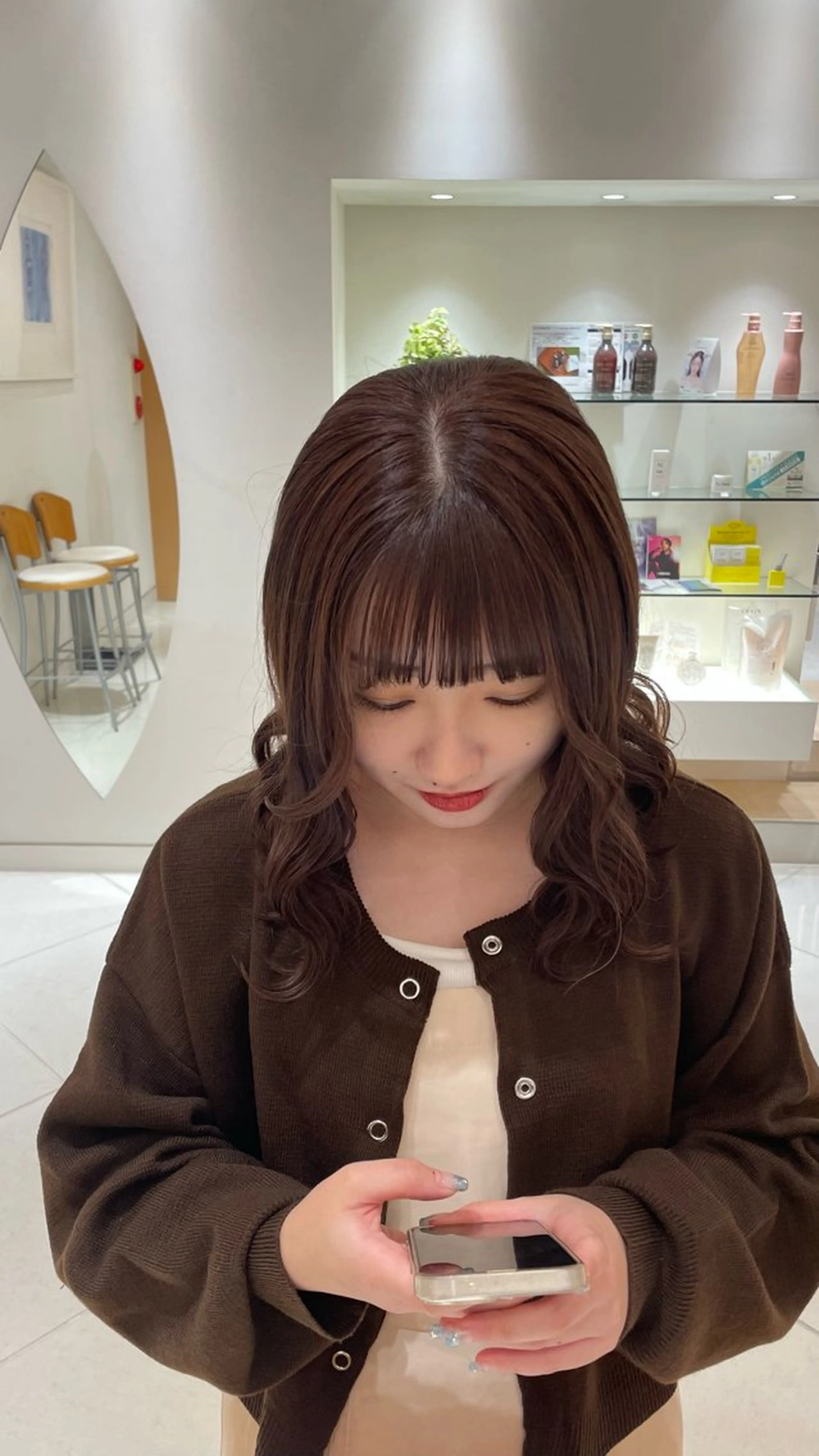 セミロング Agnos青山所属・鈴木 里奈のヘアスタイル