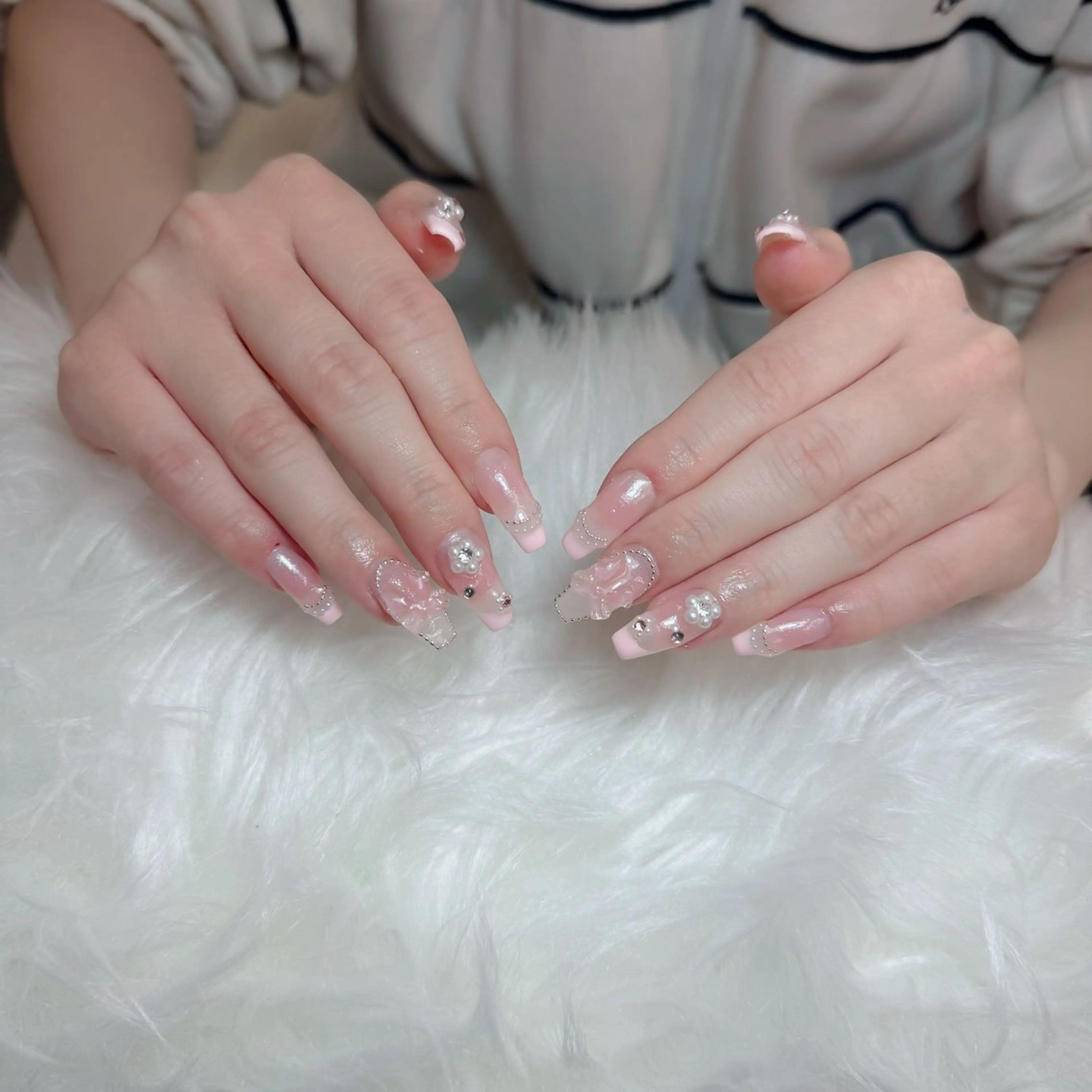 ネイル ジェルネイル 韓国ネイル マグネットネイル ネイルチップ 冬ネイル Lenie Nail Salonのネイルデザイン