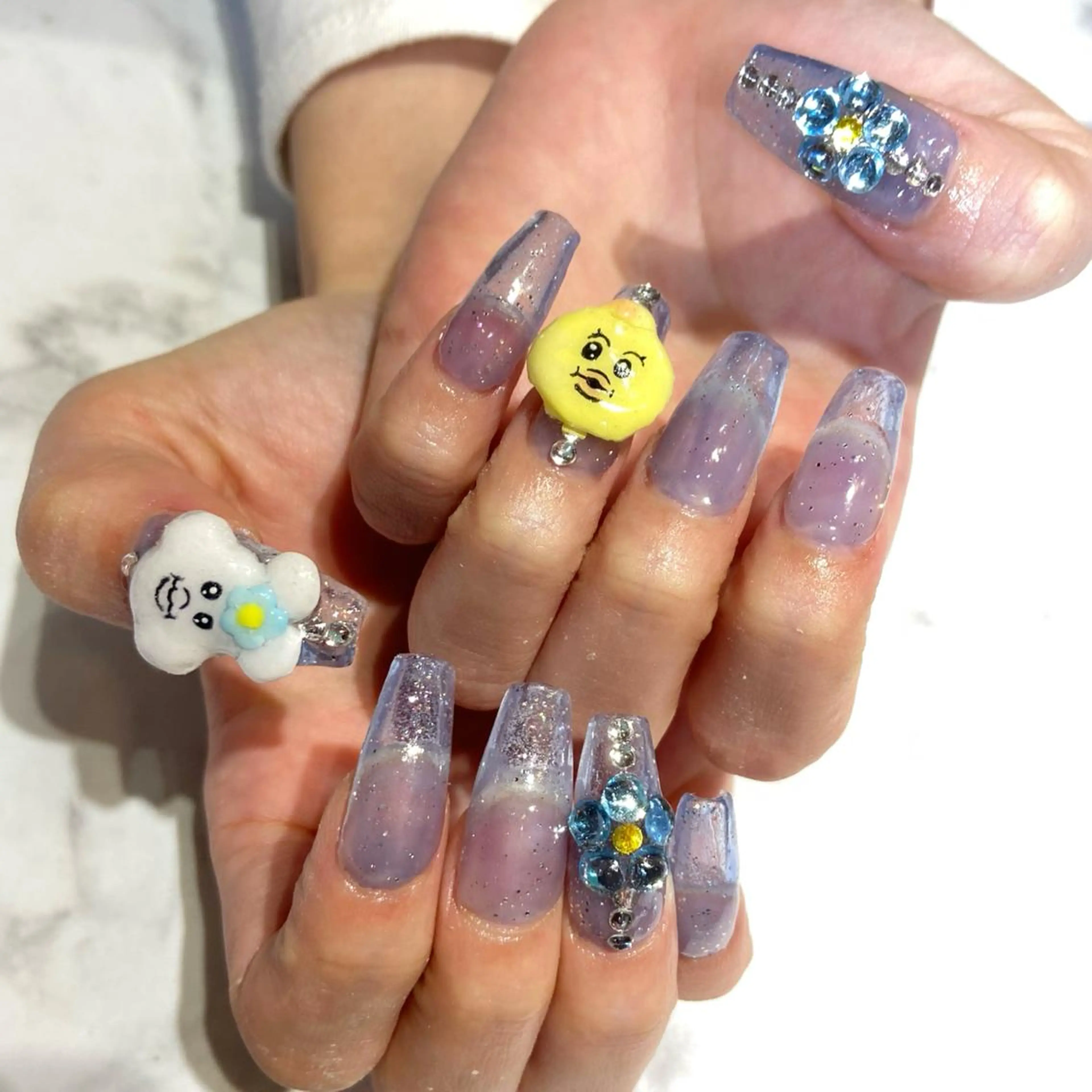 ネイル ハンドネイル YUN 💅のネイルデザイン