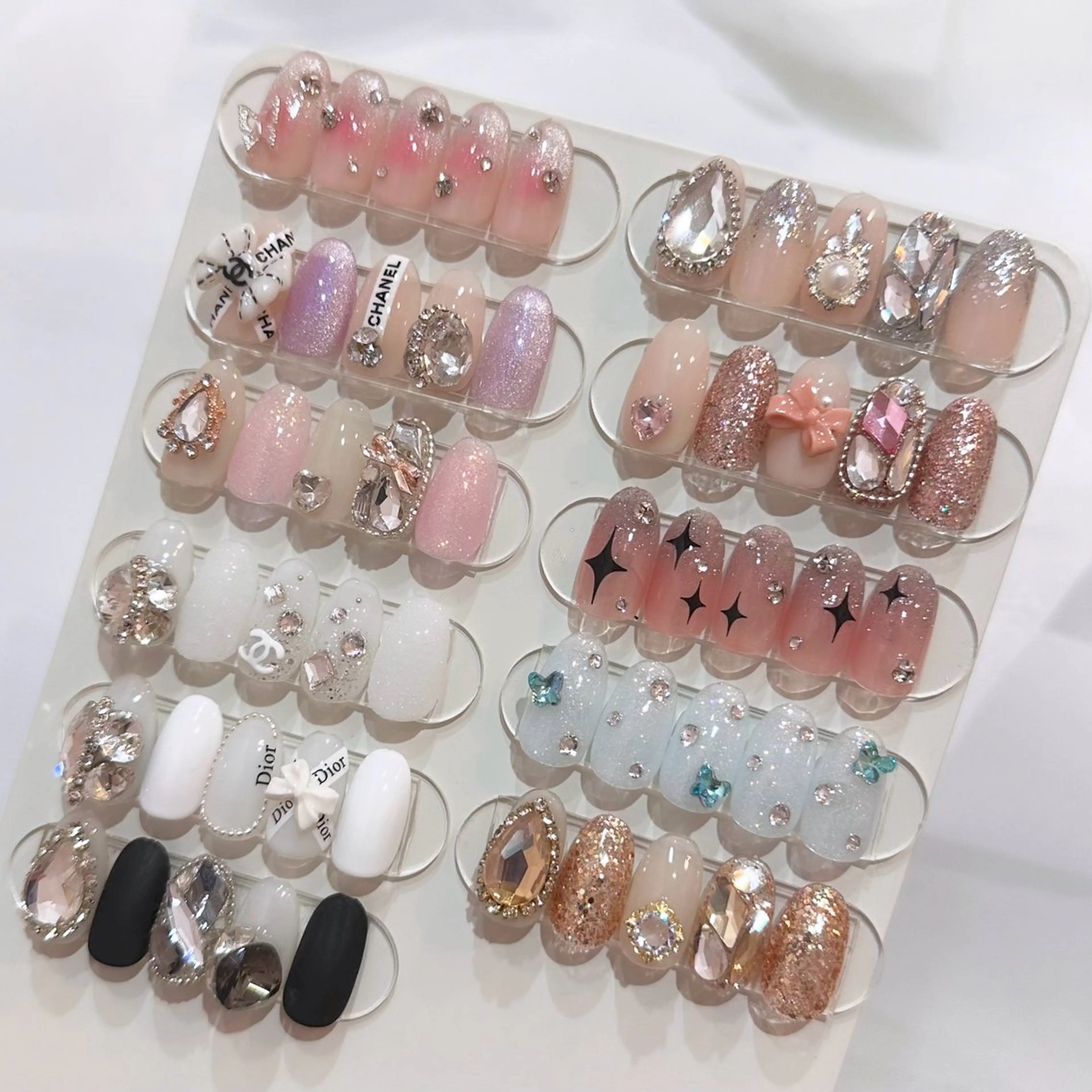 ネイル NAVI SALON所属・NAVI SALONのネイルデザイン