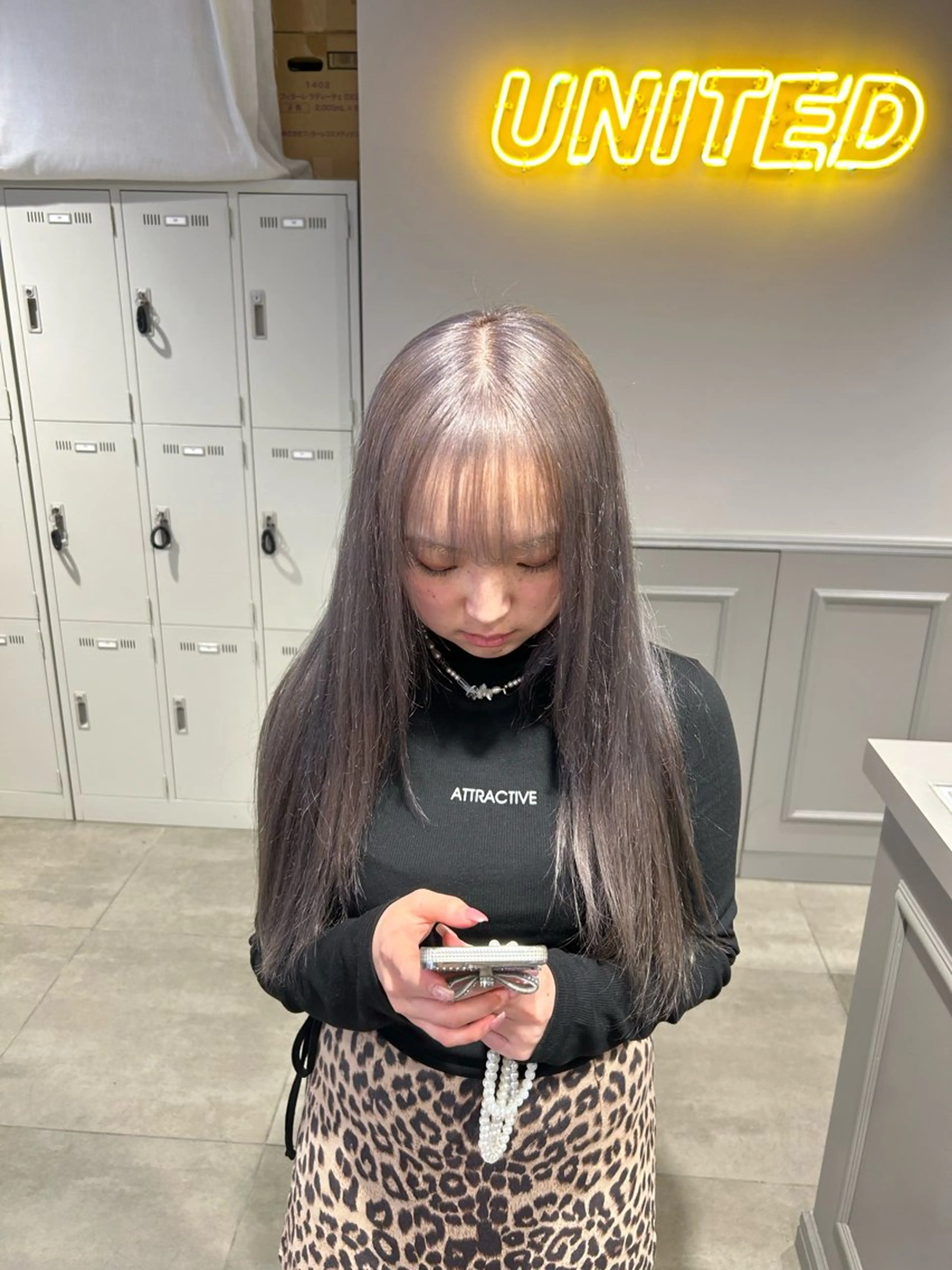 ロング カラー ヘアカラー ヘアセット 韓国/トレンド レイヤー【101】のヘアスタイル