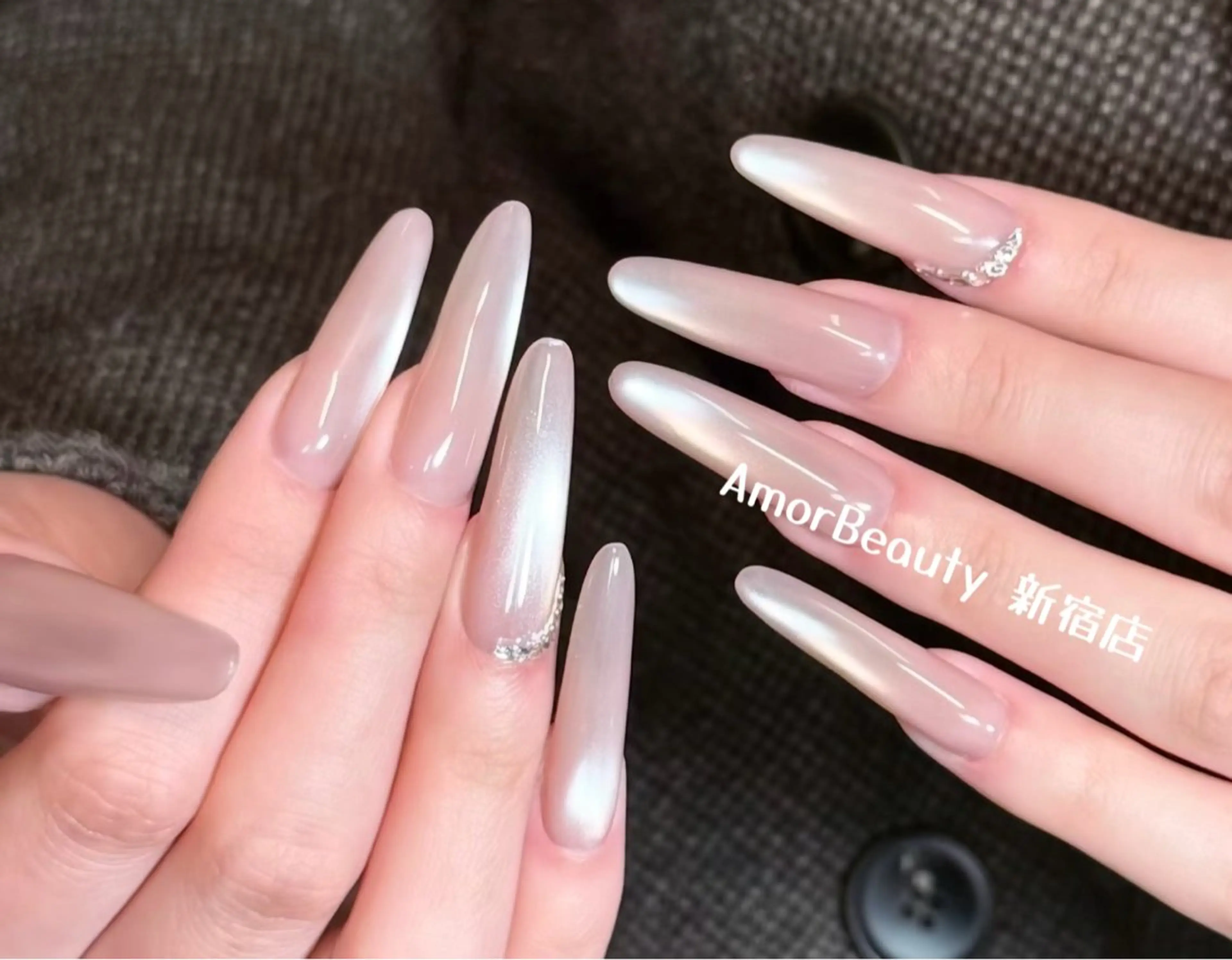 ネイル ハンドネイル ハンドケア Kaka_ パラジェル、長さだしのネイルデザイン