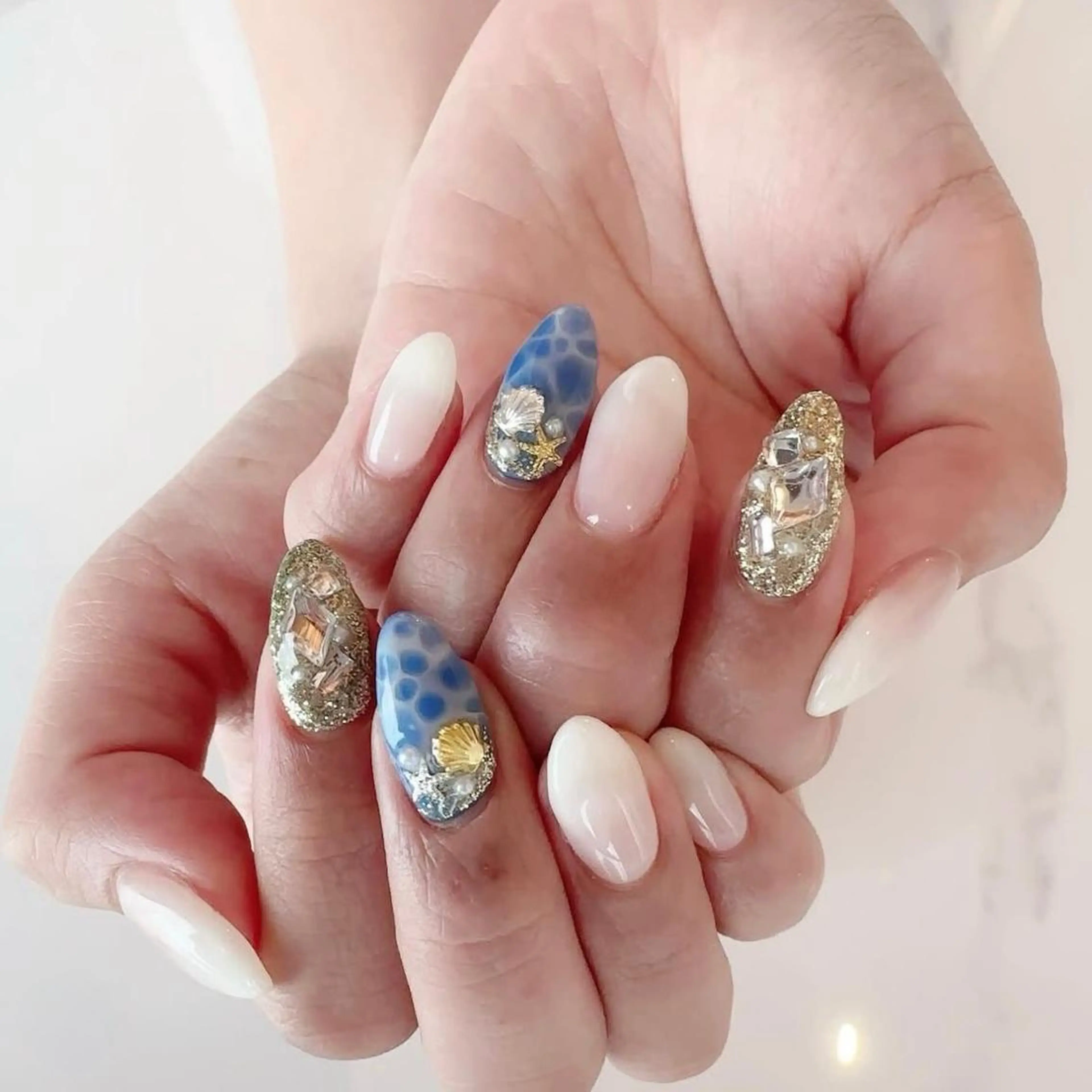 ネイル ハンドネイル ハンドケア ★ネイル&マツエク 専門店★KARAT★のネイルデザイン