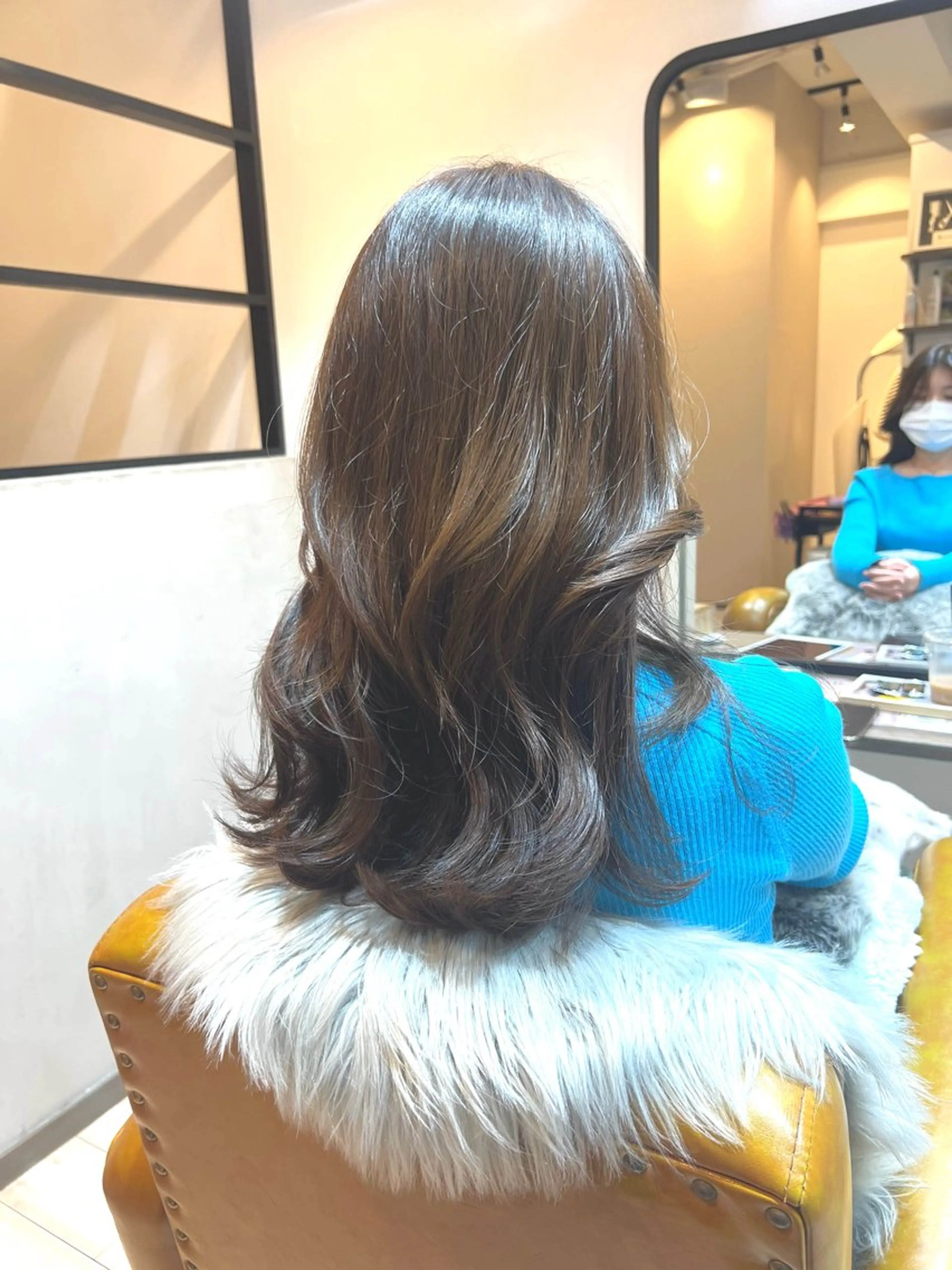 ロング 小山 ヨシタカのヘアスタイル