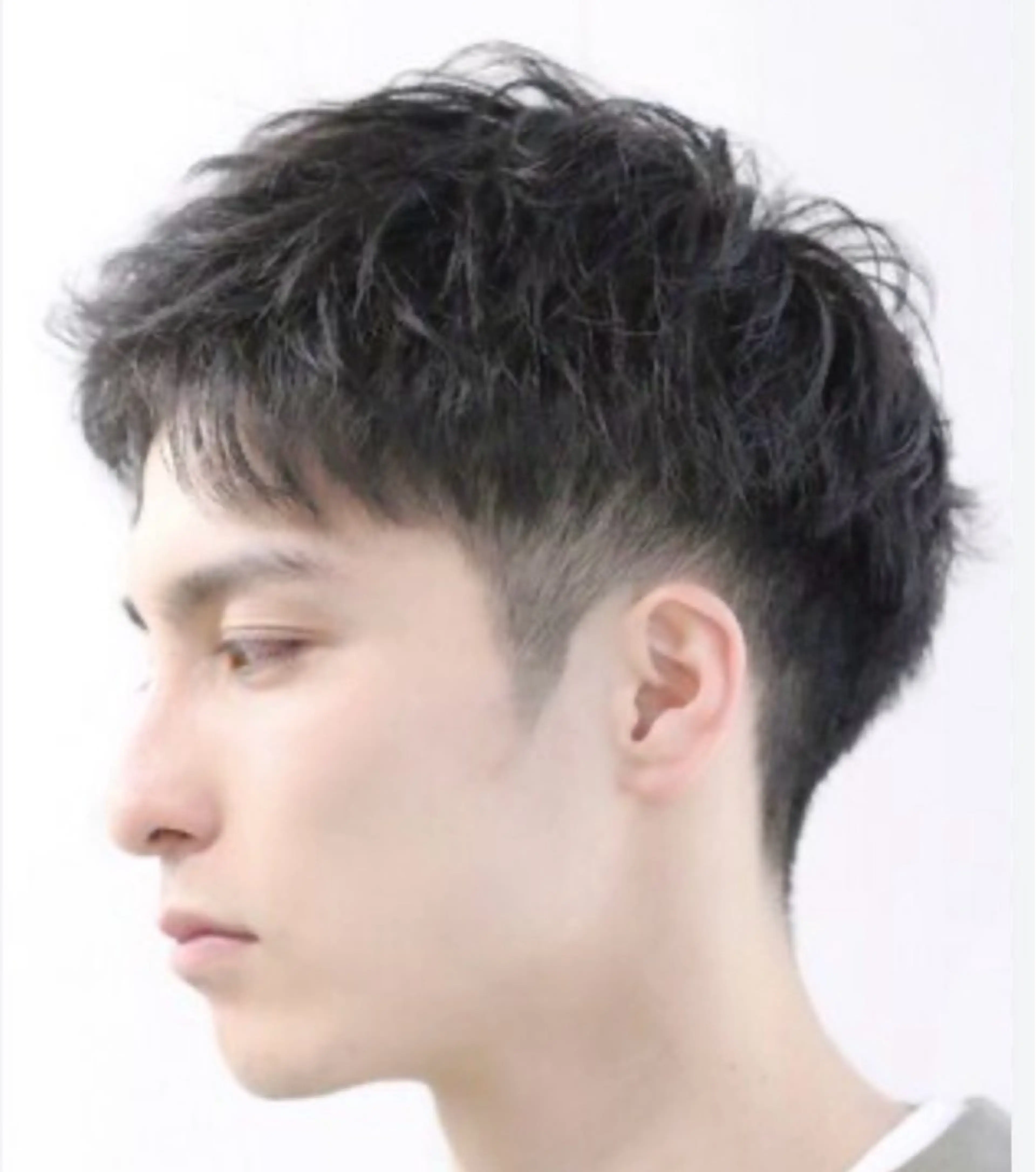 メンズ マテリアヘアデザイン所属・谷水 康浩のヘアスタイル