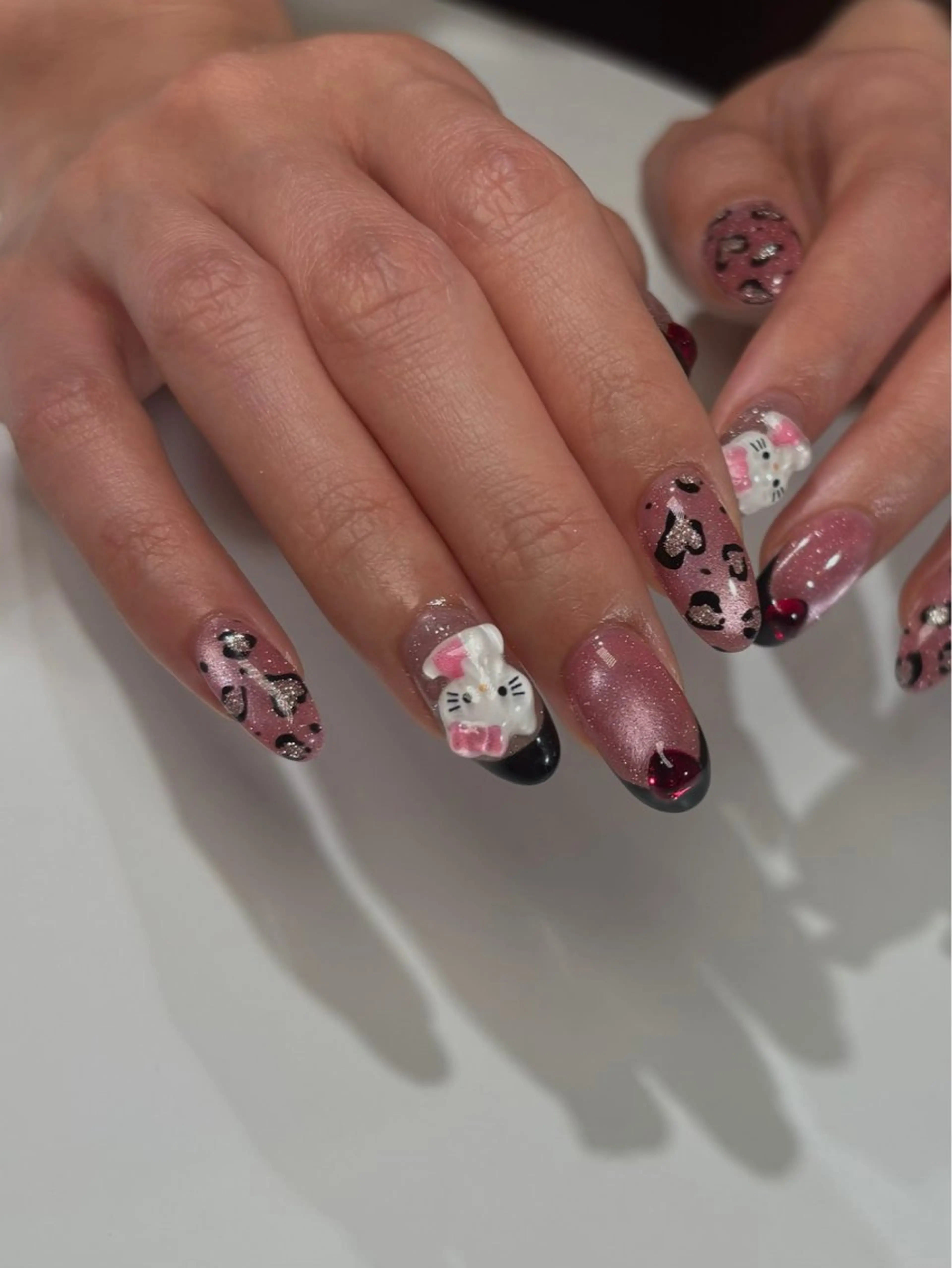 ネイル アニマル柄 ハンドネイル émure. パラジェル認定サロンのネイルデザイン