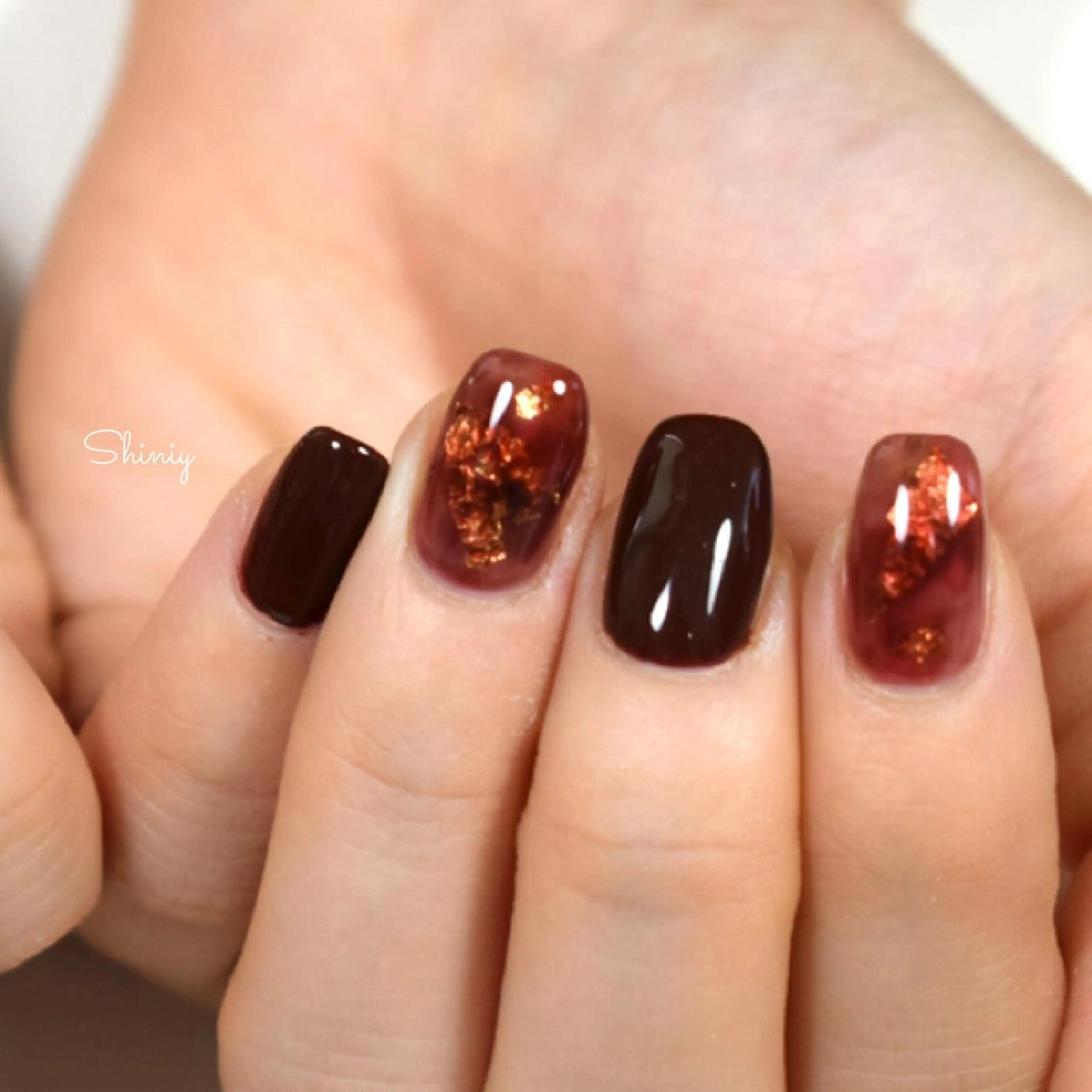 ネイル べっ甲ネイル ニュアンスネイル ハンドネイル ネイル＆脱毛サロン ユイカのネイルデザイン