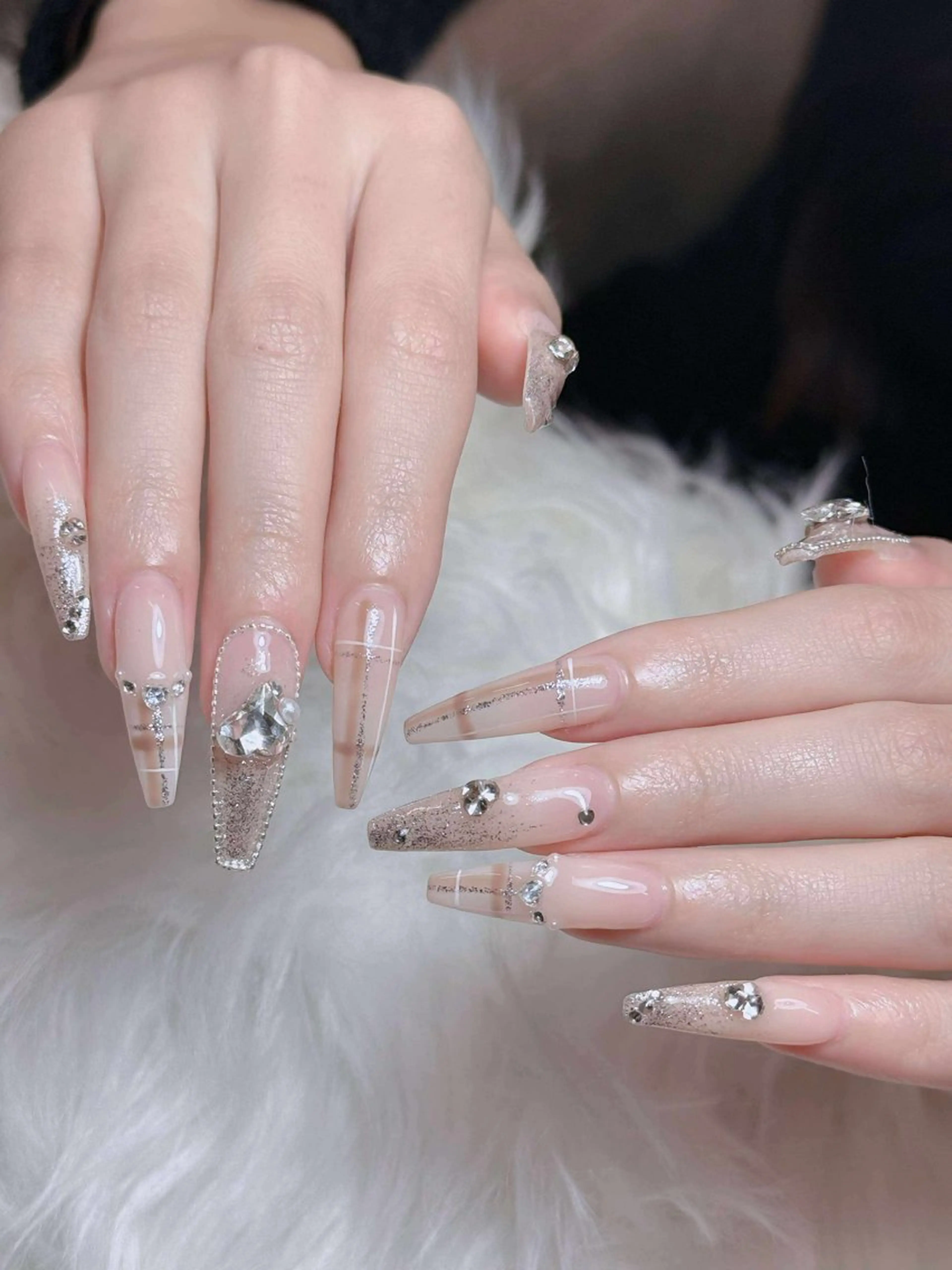 ネイル オーロラネイル チークネイル フットネイル フレンチネイル ハロウィン ハンドネイル Lumi Nail 新大久保3‘のネイルデザイン