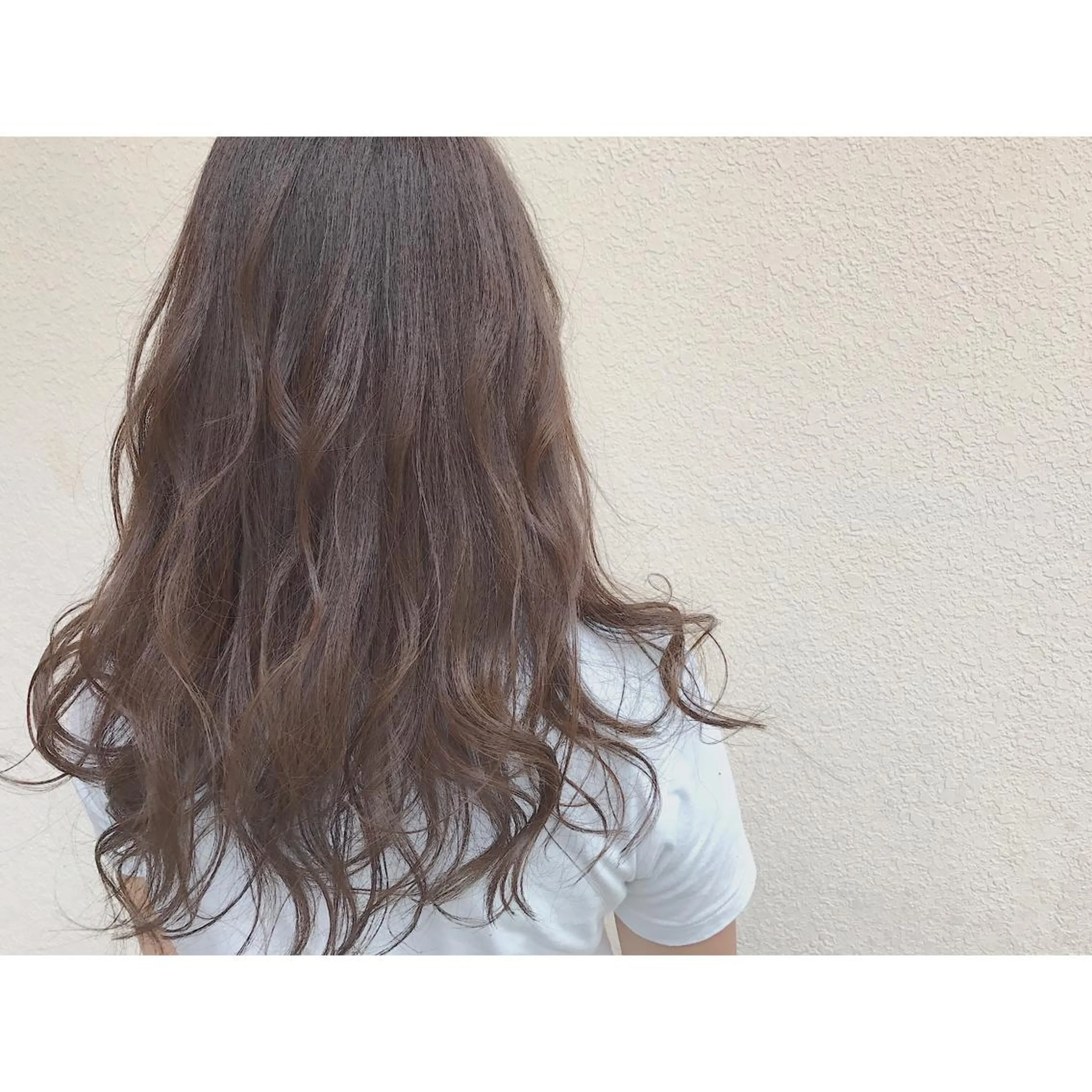 ロング カラー なかにし まゆみのヘアスタイル