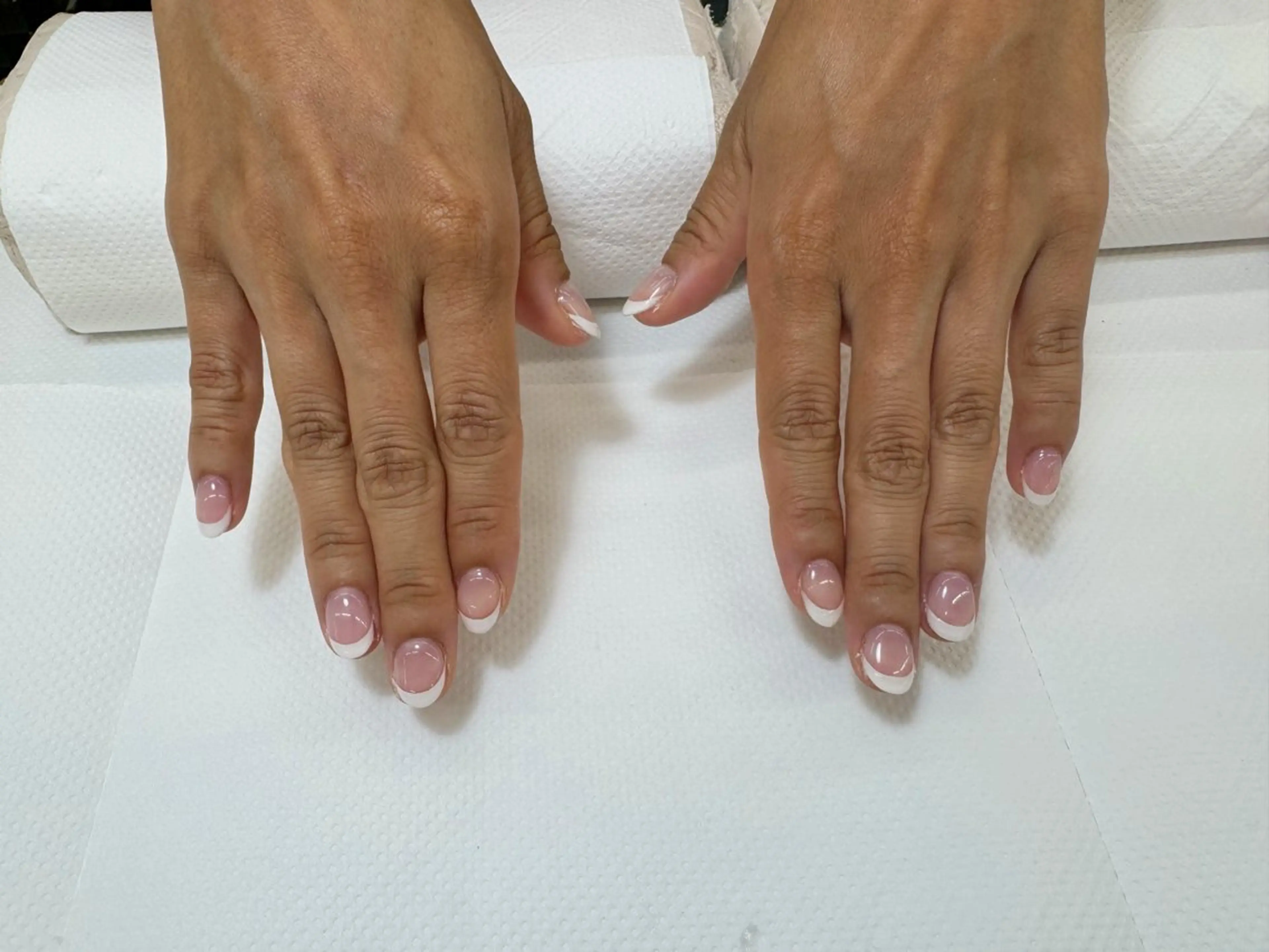 ネイル フレンチネイル ハンドネイル 【MAXKELLY】 Shiotaのネイルデザイン