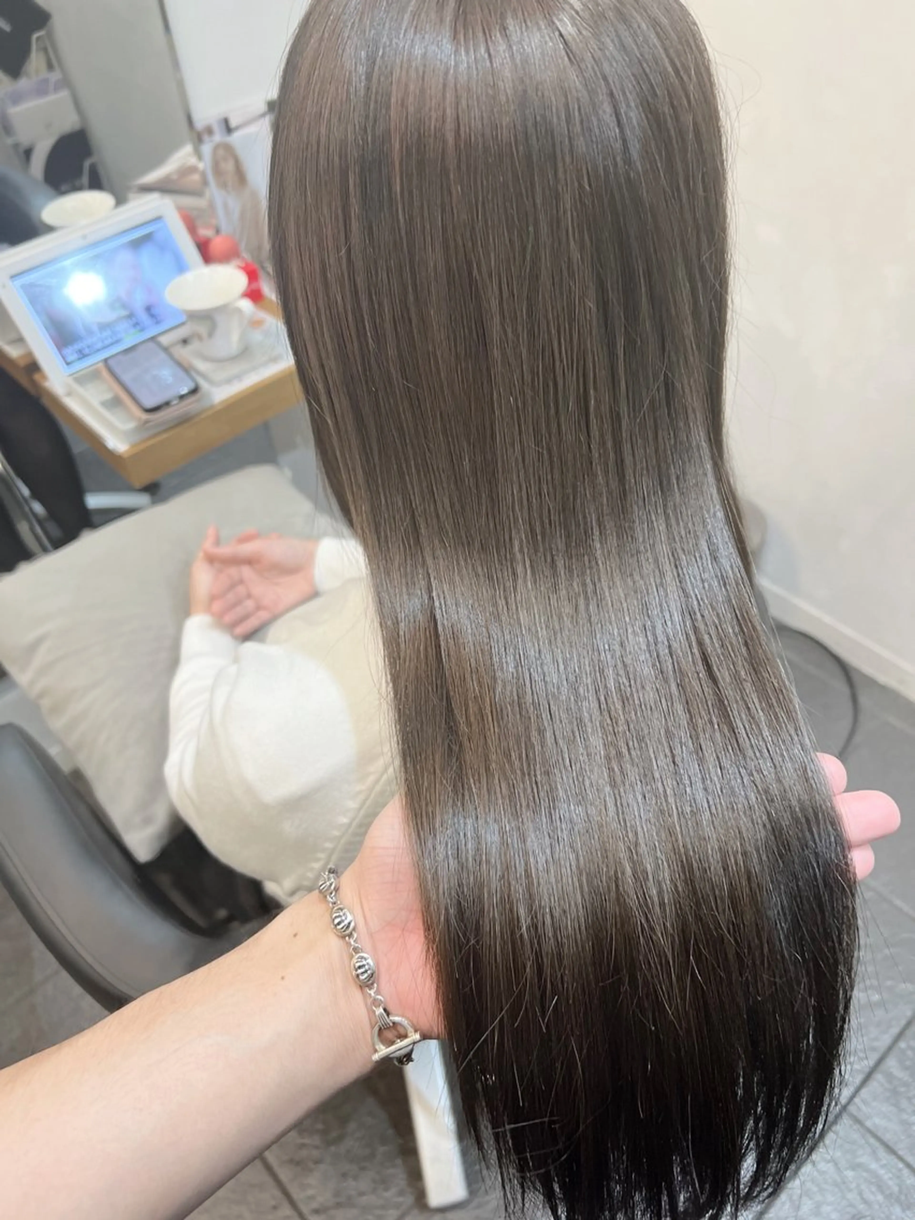 カラー アディクシーカラー アクアカラー 透明感カラー 髪質改善 ヘアカラー トリートメント ヘッドスパ グレージュ/髪質改善 Yamato.hのヘアスタイル