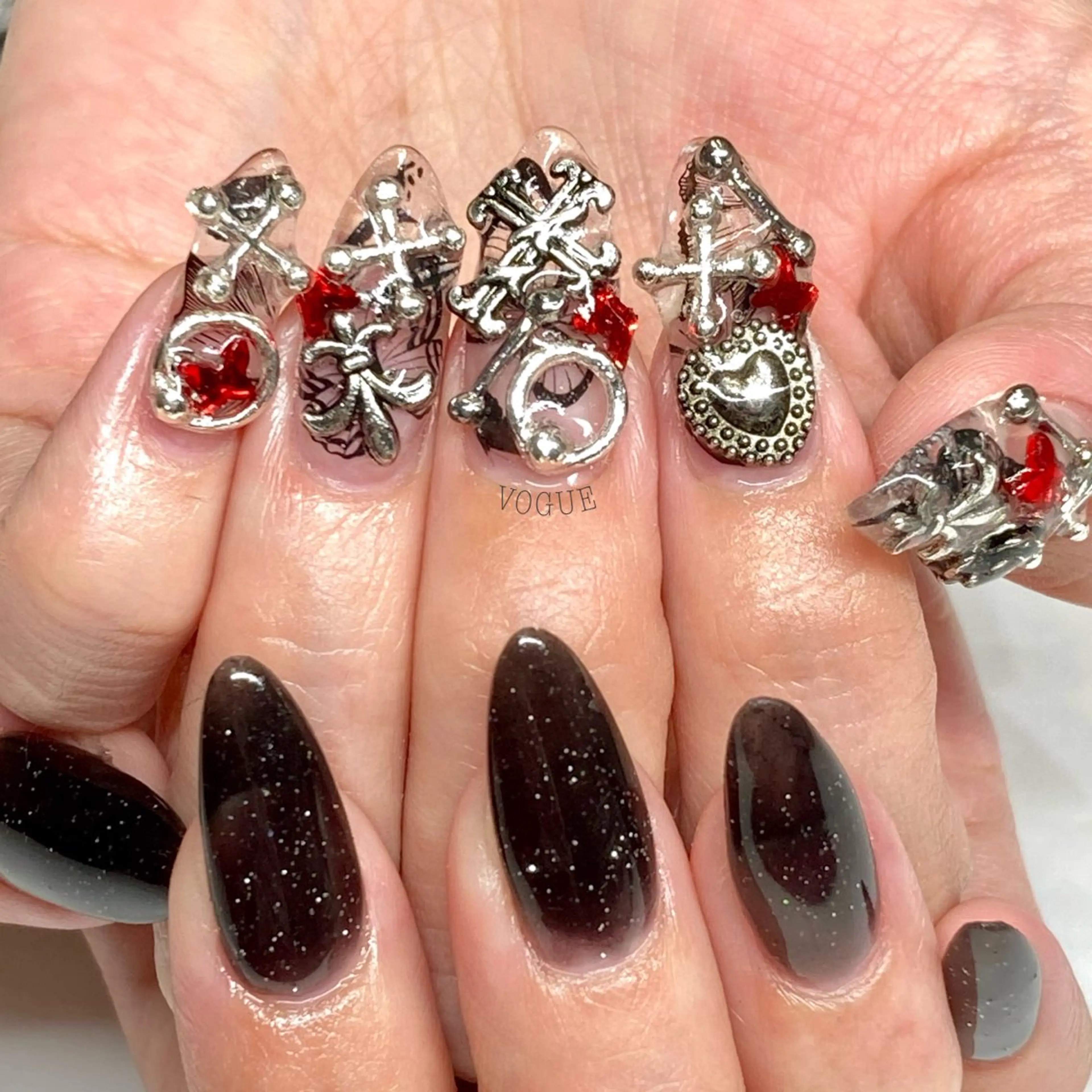 ネイル ハンドネイル VOGUE ×SWANのネイルデザイン