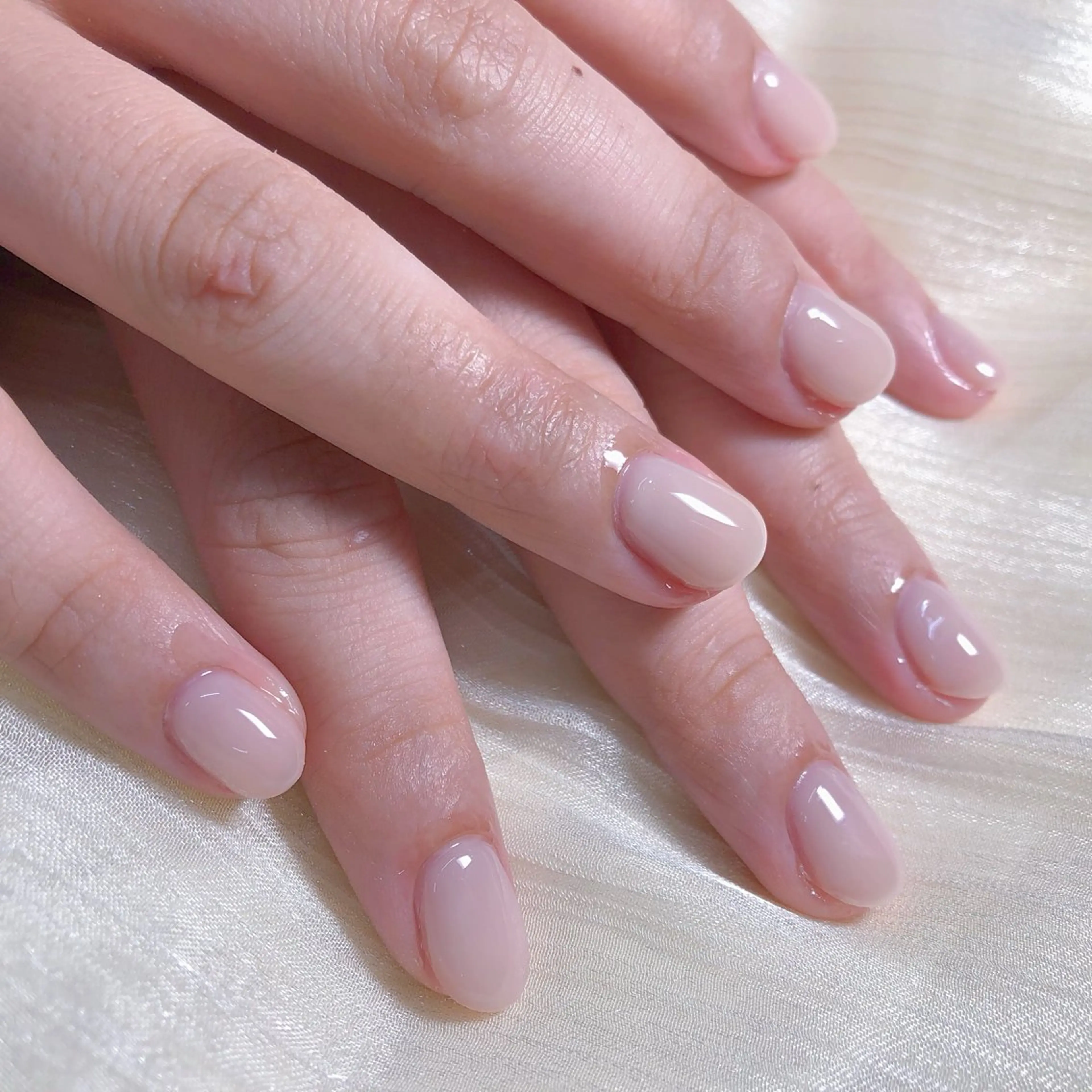 ネイル マグネットネイル オフィスネイル ワンカラーネイル ピンク シンプルネイル ハンドネイル Salon GEM(ジェム)のネイルデザイン