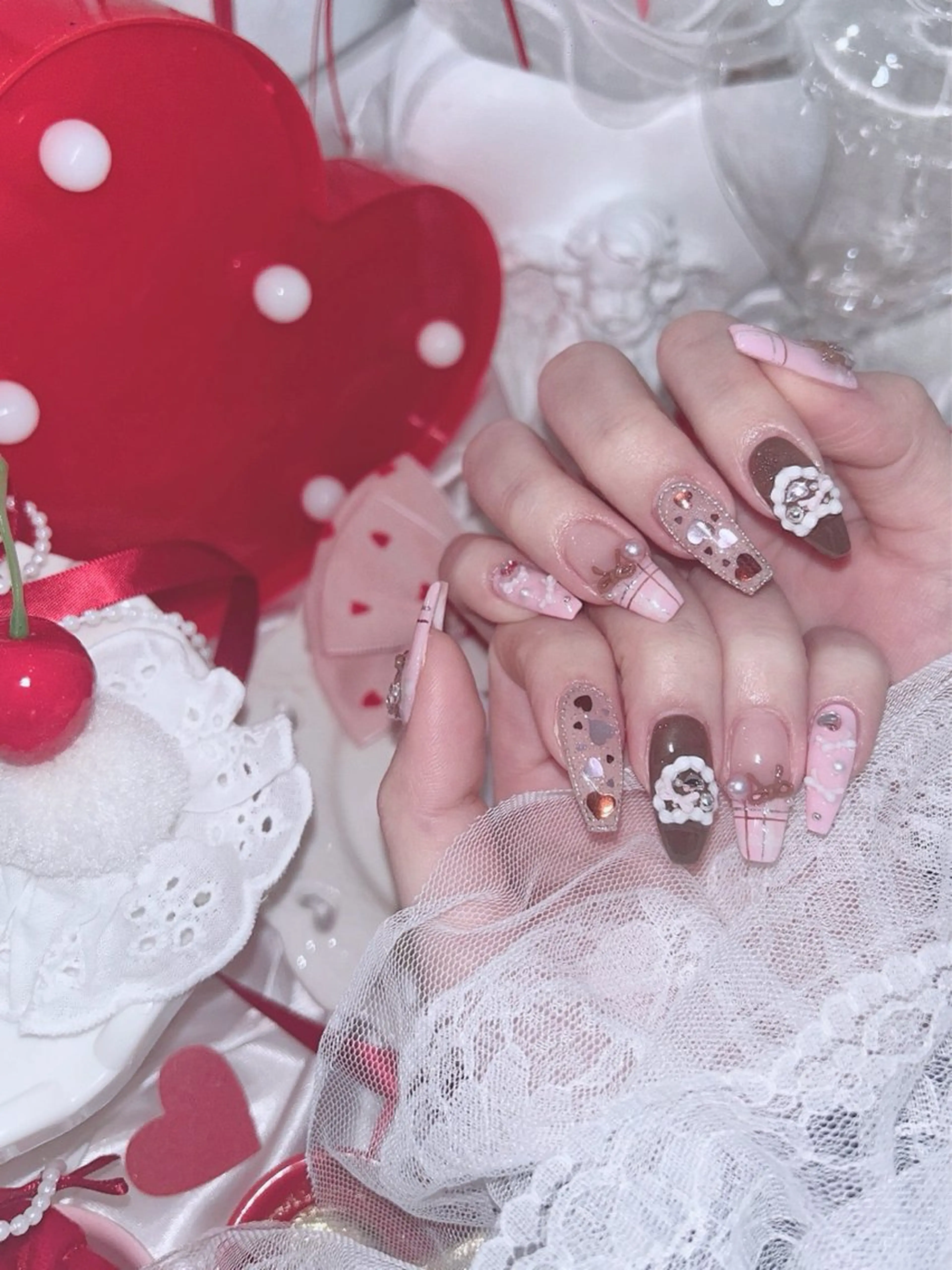 ネイル バレンタイン Cerise Nailのネイルデザイン