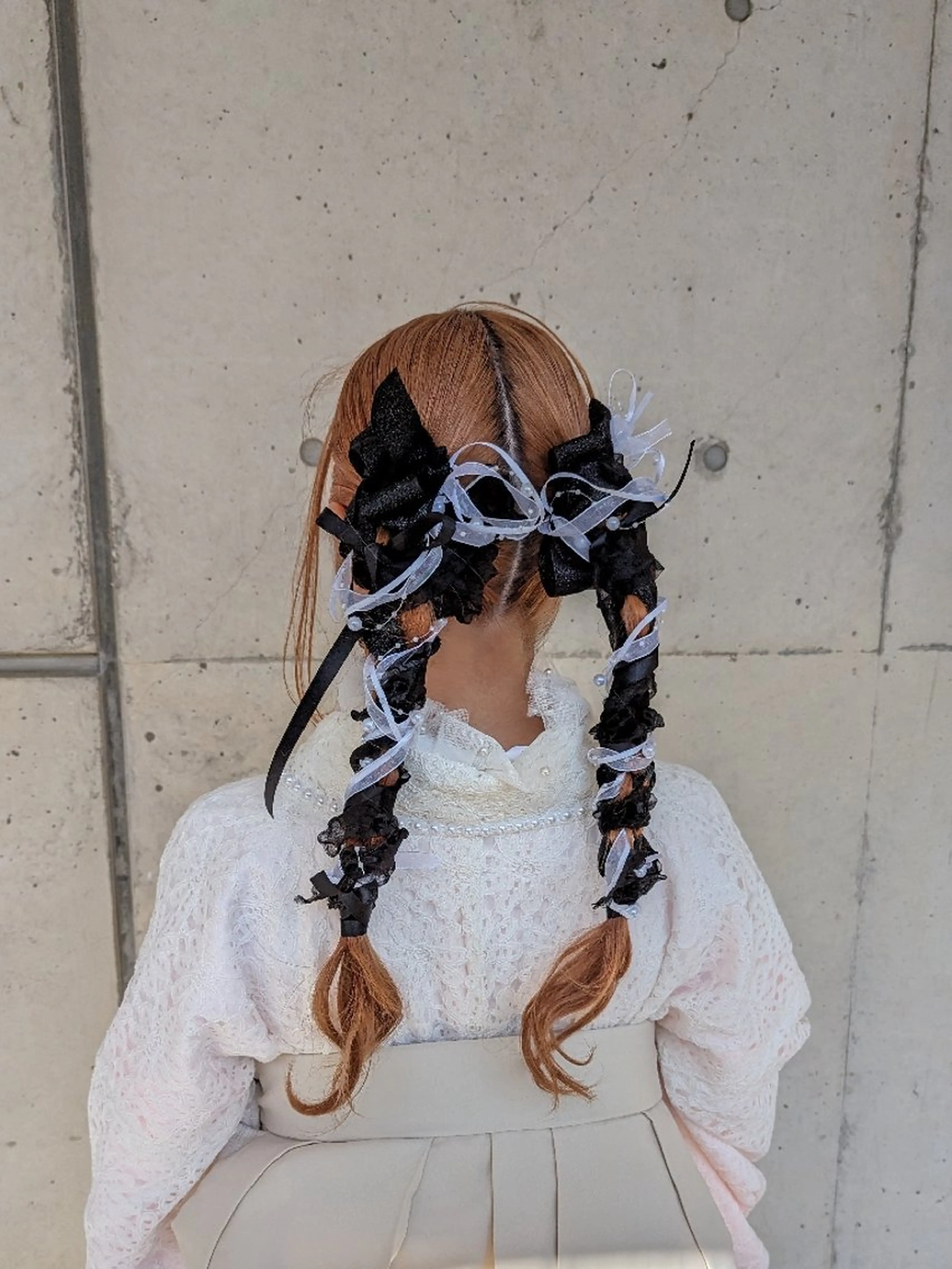 セミロング カラー ヘアアレンジ 卒業式のヘアスタイル 推しカラー🦉にじさ んじカラー🌈🕒✨のヘアスタイル