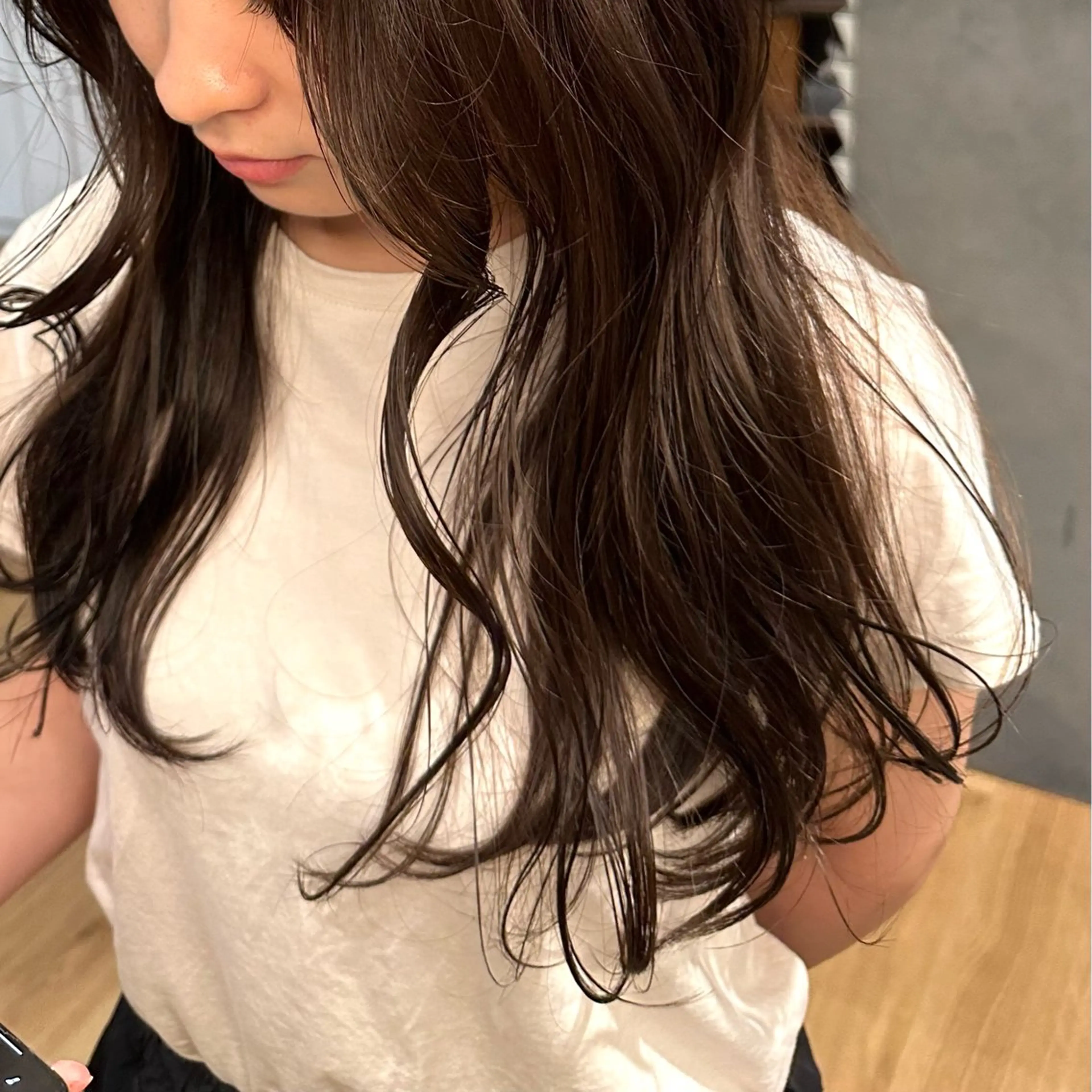 カラー ヘアカラー Atoro所属・ブリーチ｜レイヤー ｜honokaのヘアスタイル