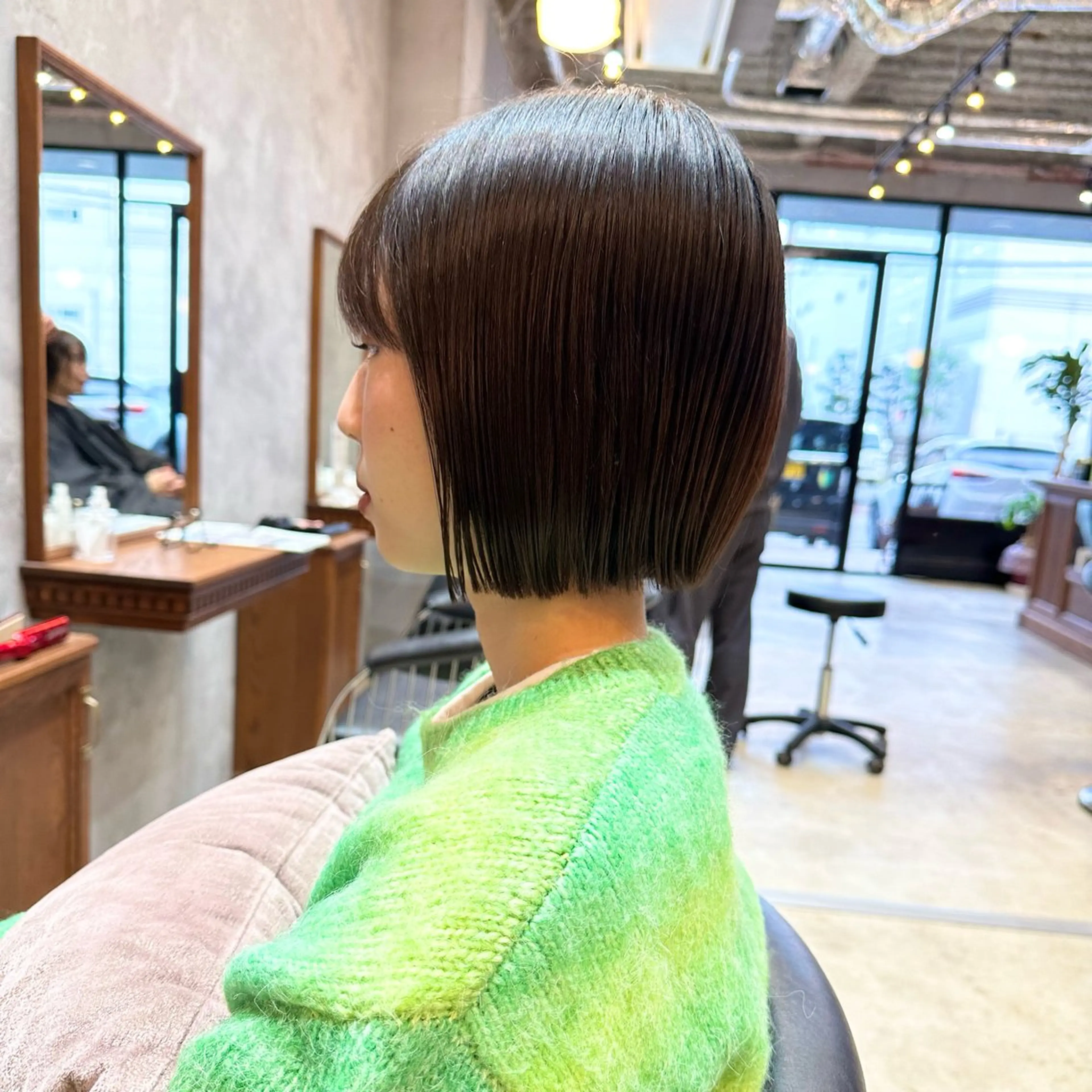 ミディアム ボブ 縮毛矯正 廣瀬双葉 トップスタイリストのヘアスタイル