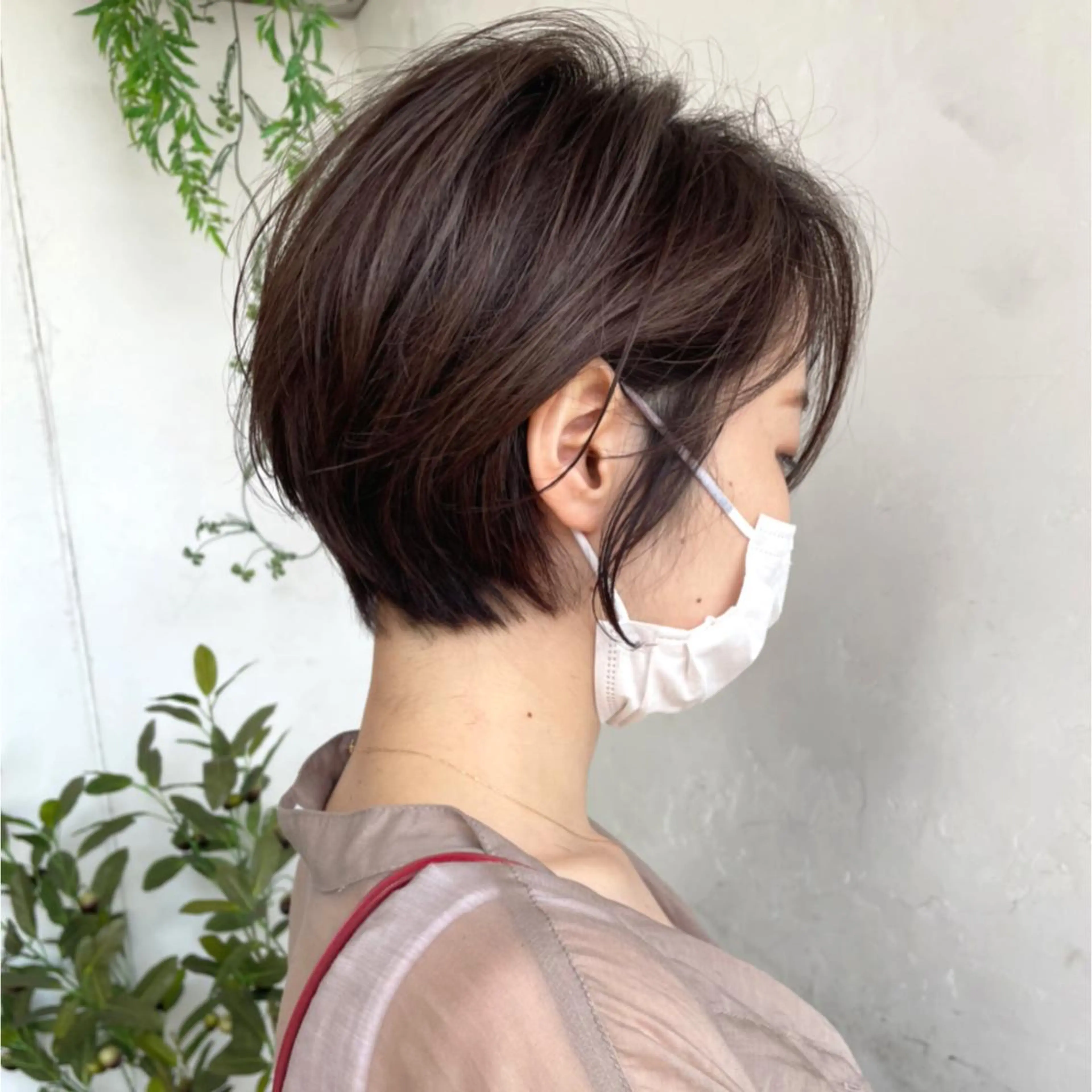 ショート カラー ショートボブ ハンサムショート 丸みショート デザインカラー ハイライトカラー カット ヘアカラー 京都大人女性ショート 徒歩1分/秋山のヘアスタイル