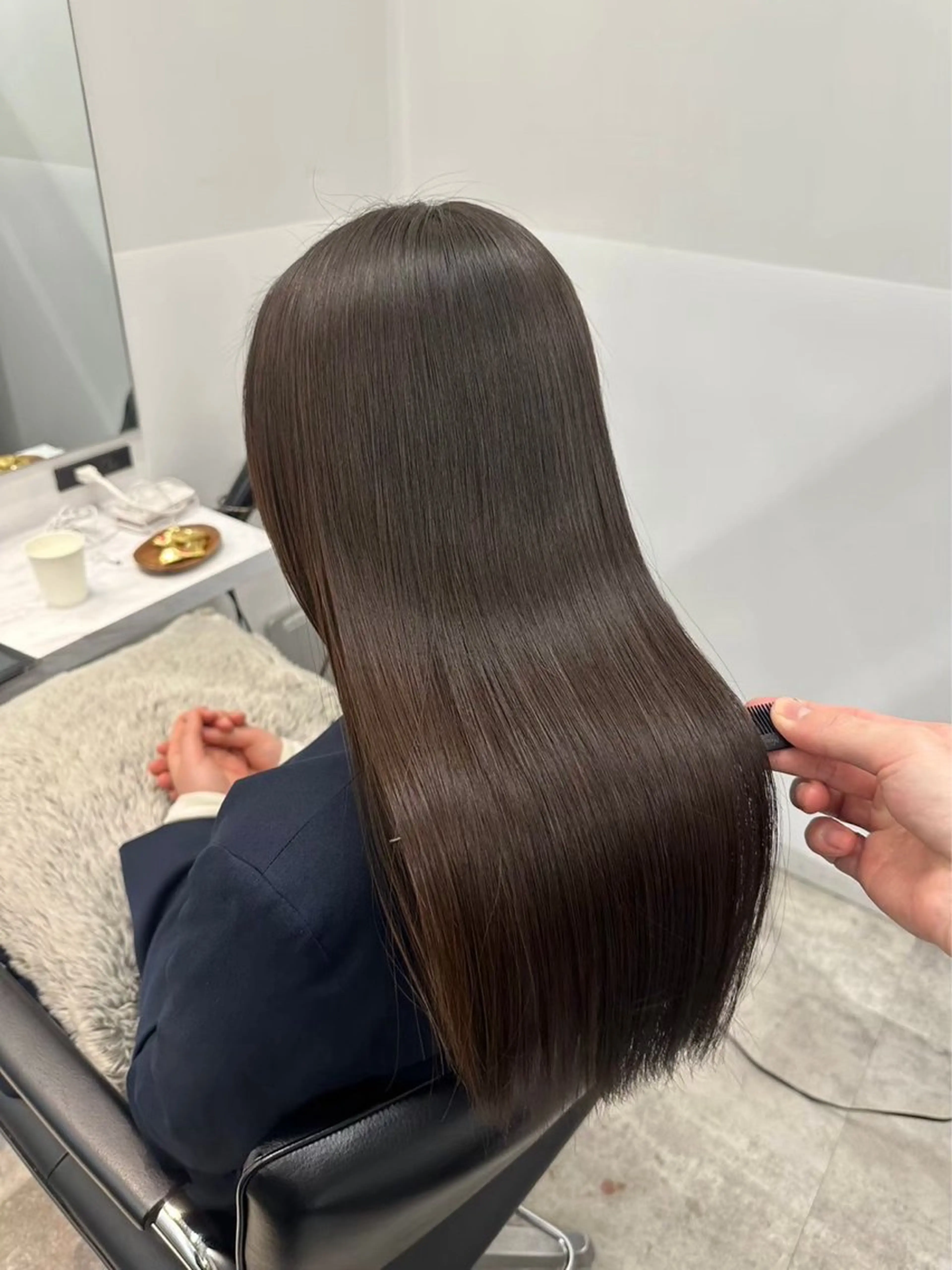 【✨️🎄12月限定🎄✨️】💚カット＋髪質改善カラー＋韓国で話題♡プリンセストリートメント付き💚の写真