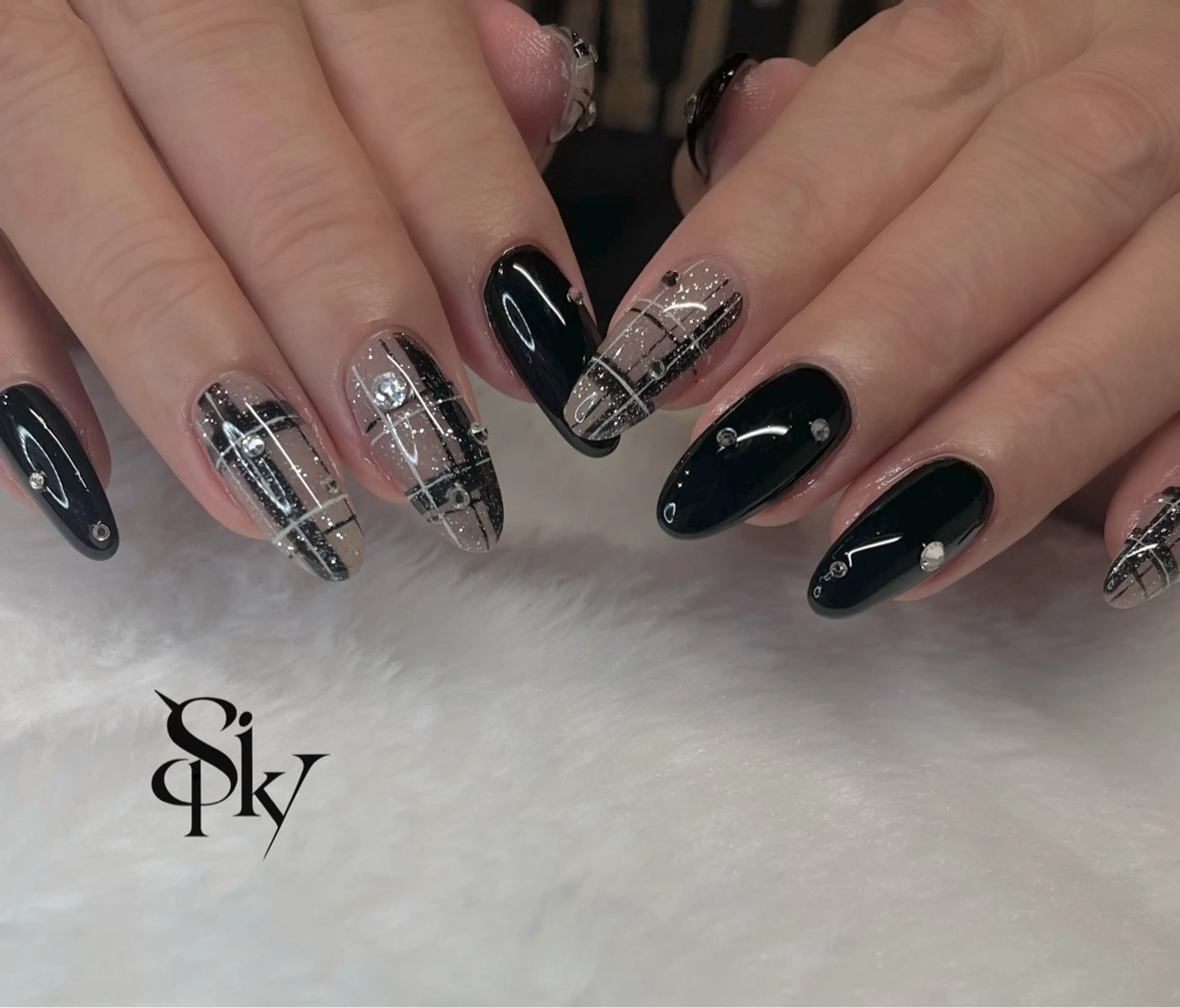 ネイル ハンドネイル Spiky とうげ ふうかのネイルデザイン