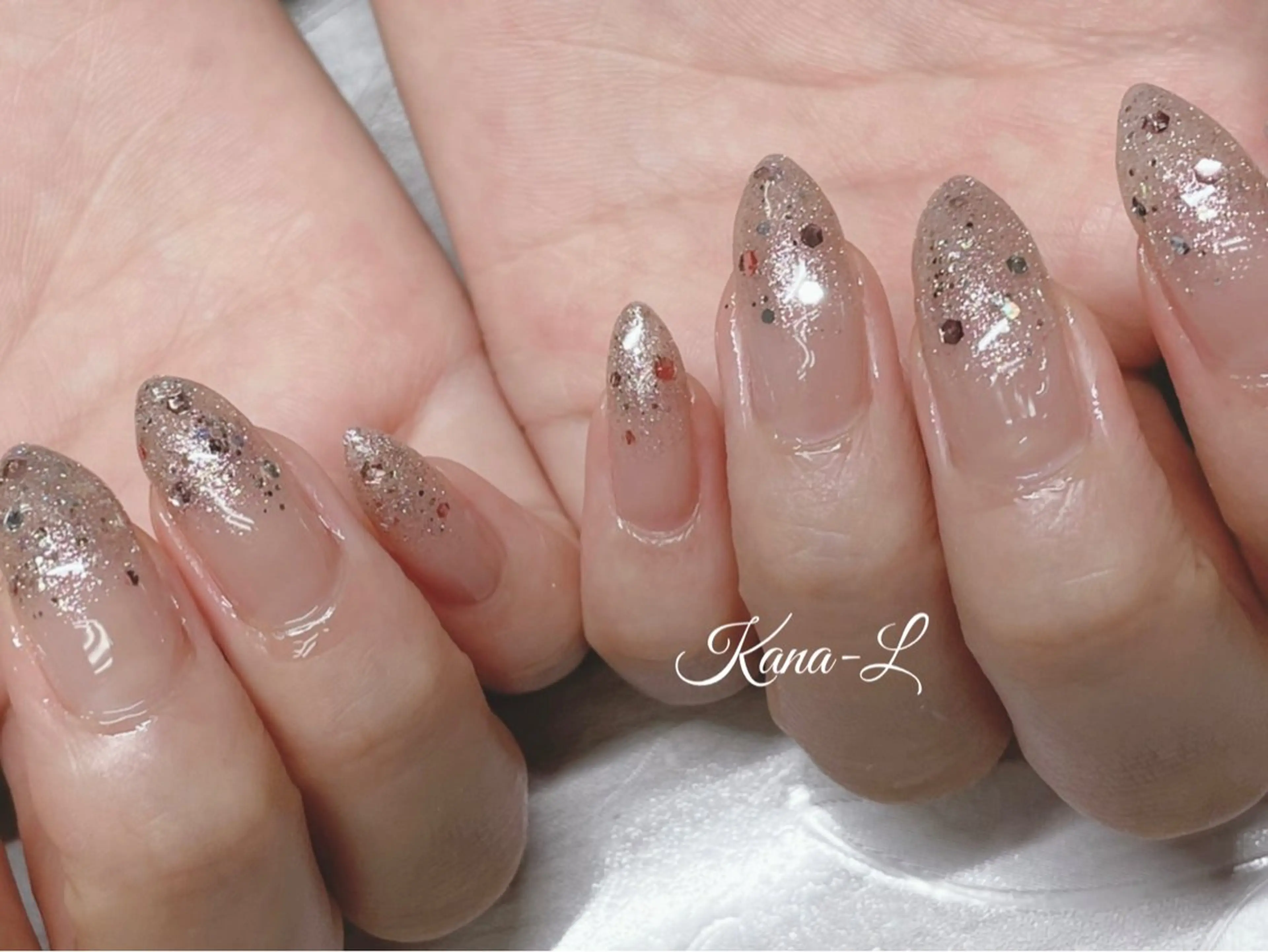 ネイル フラッシュネイル ジェルネイル キラキラネイル 韓国ネイル パラジェル 芦辺 香奈のネイルデザイン