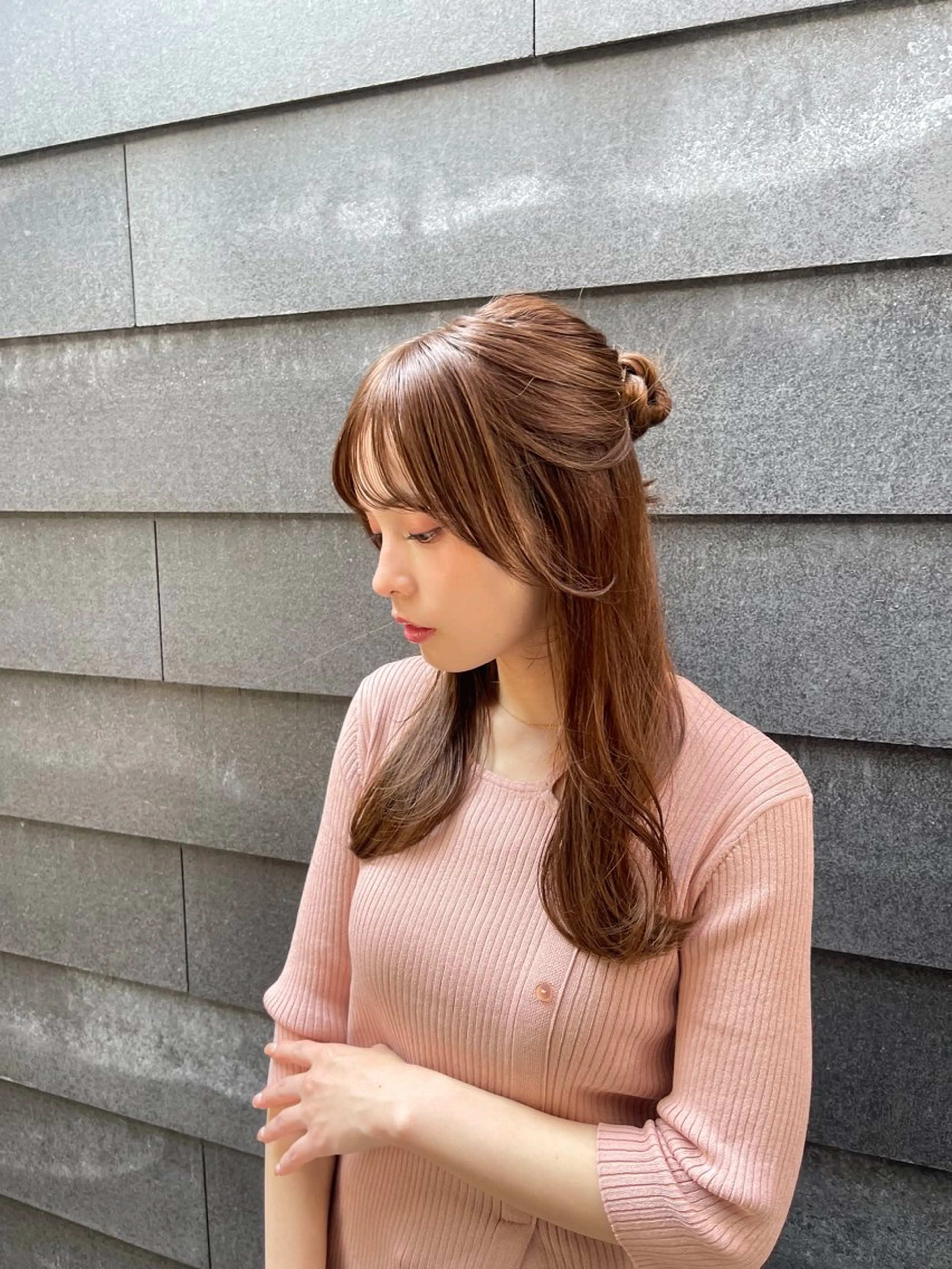 ロング カラー ヘアアレンジ ハーフアップ お団子ヘア 愛莉/ラベンダー/ ベージュ/ブラウンのヘアスタイル