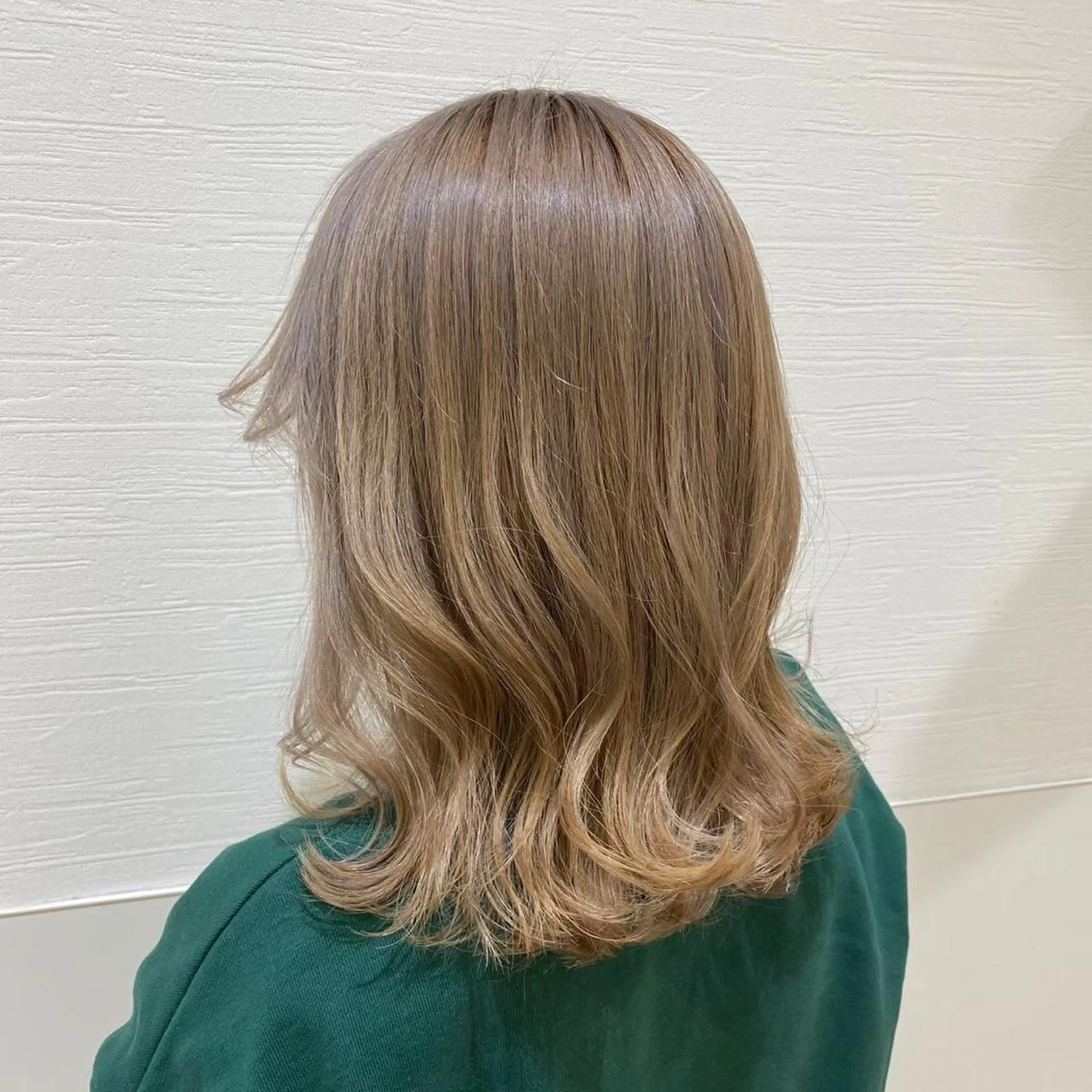 セミロング カラー 波巻パーマ/毛流れ パーマ☘️りゅうせいのヘアスタイル