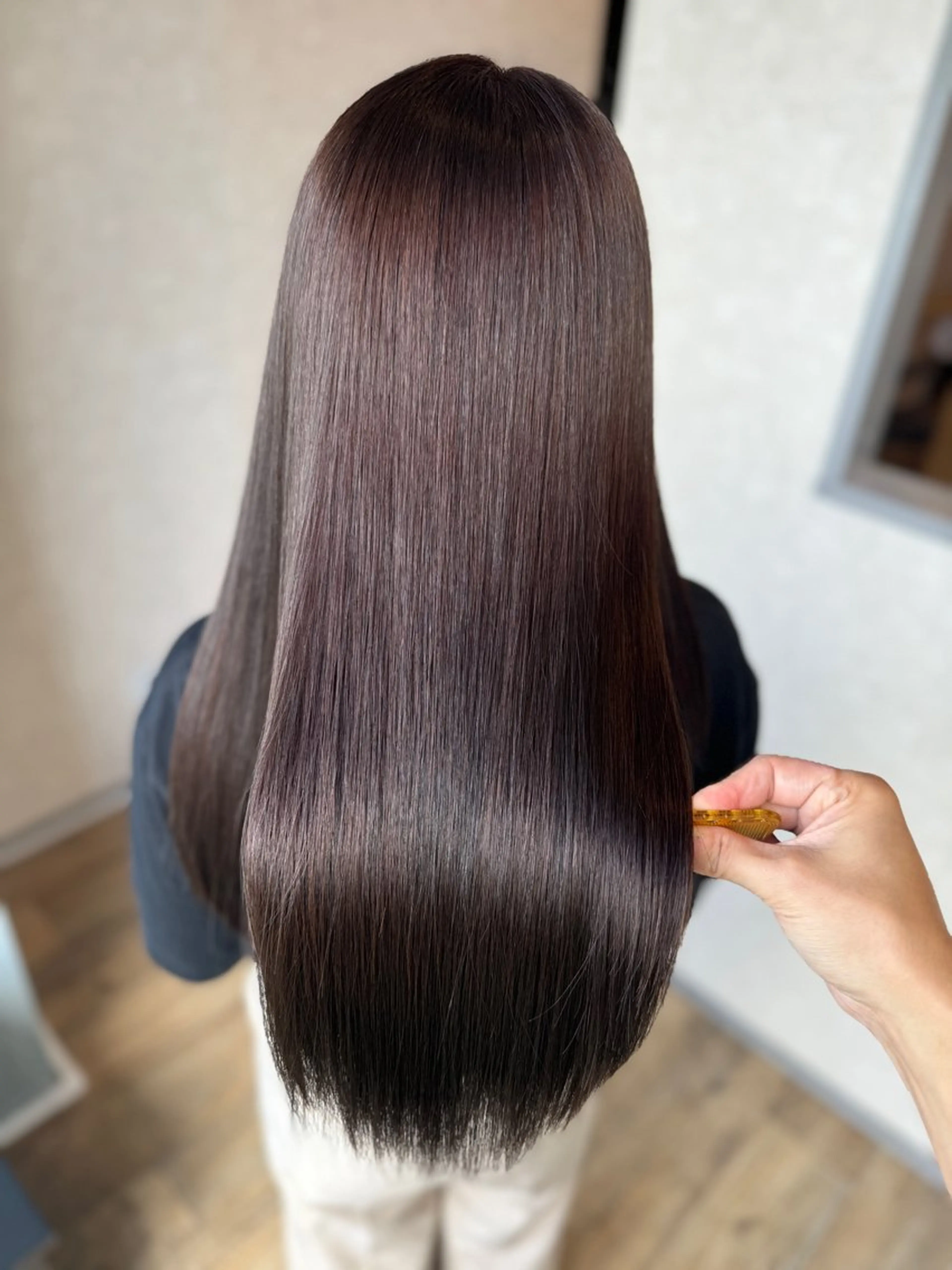 カット+イルミナカラーの写真