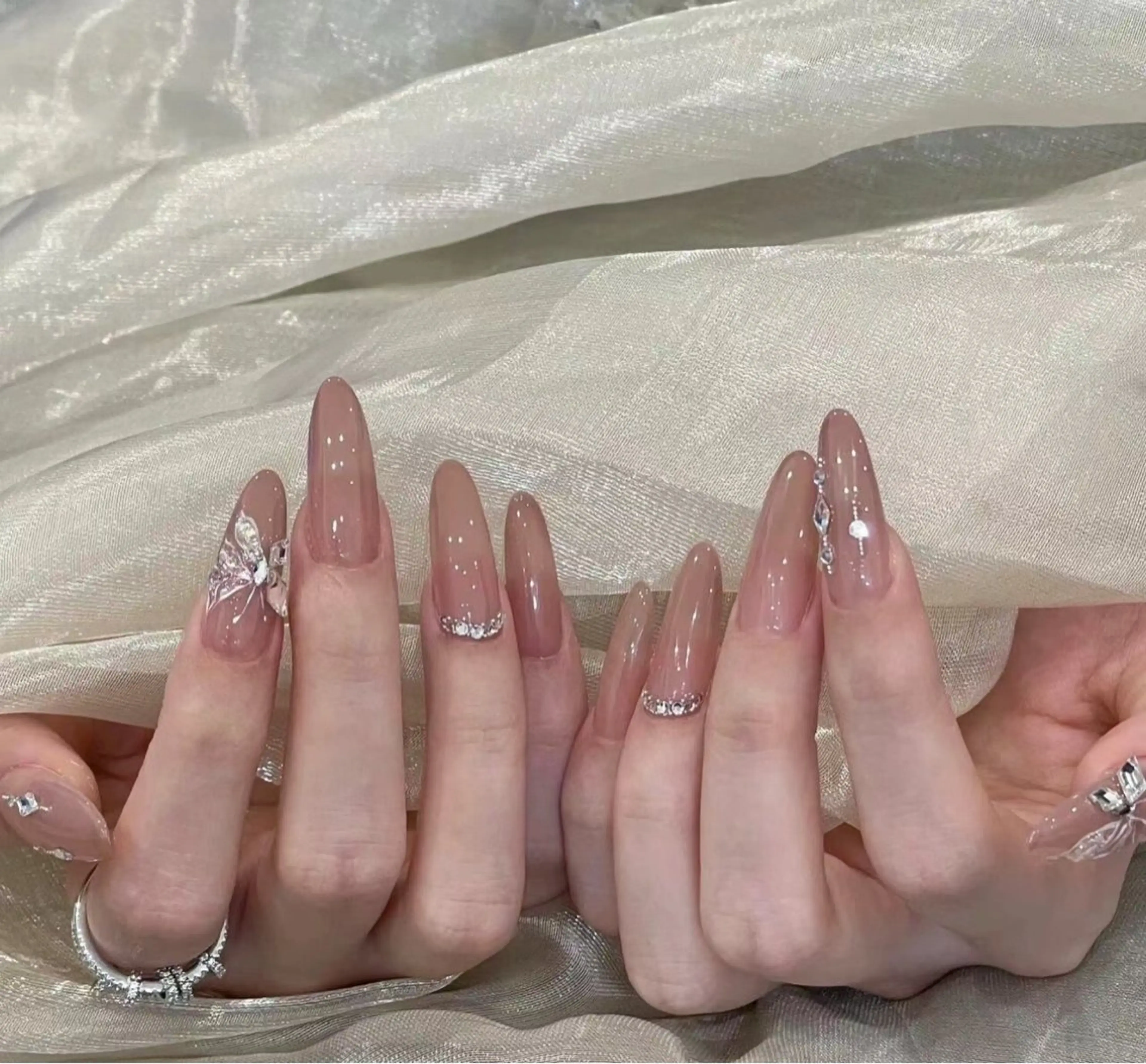 ネイル u1salon所属・ゆい ユイのネイルデザイン