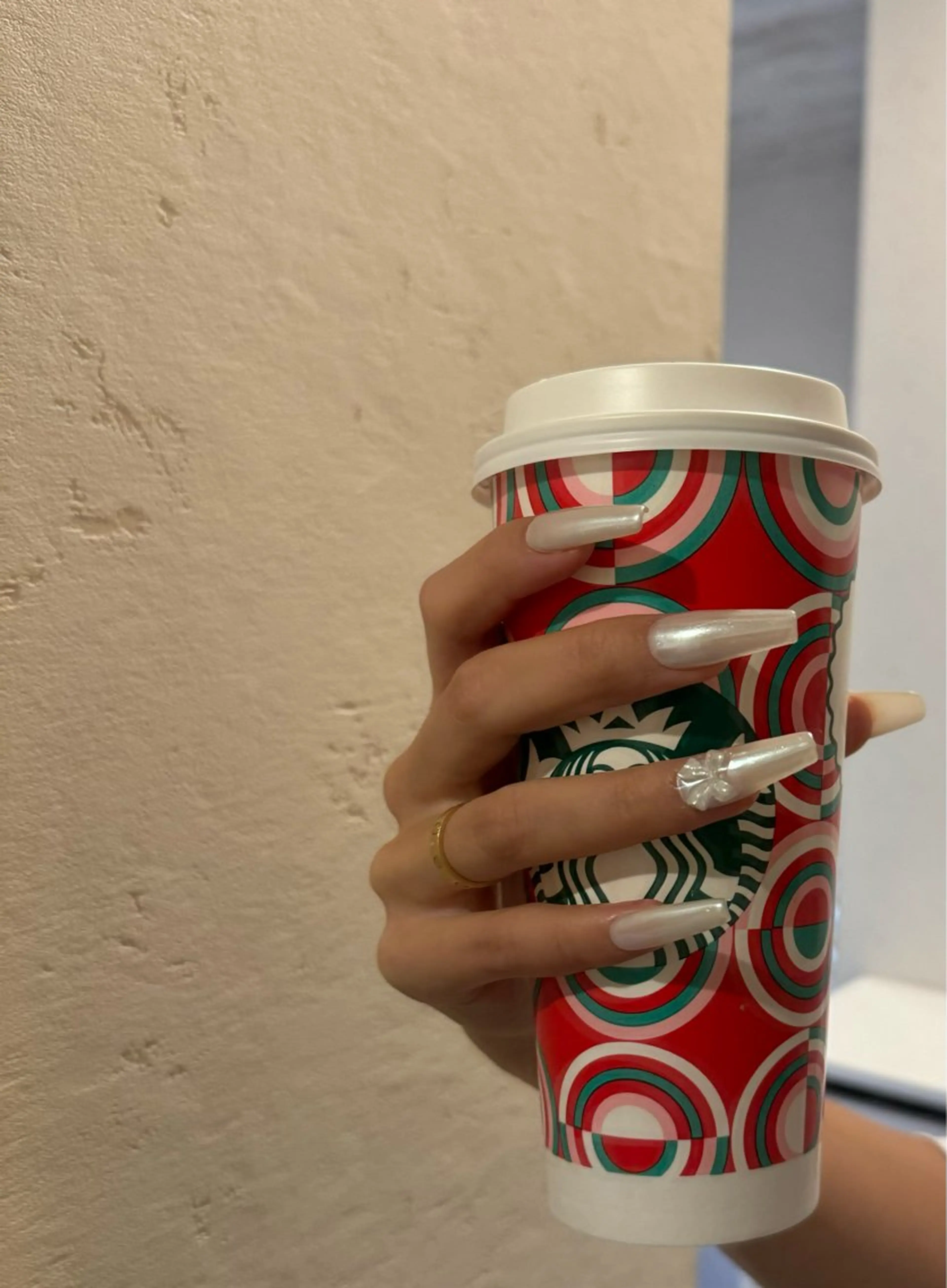 ネイル ハンドネイル 濱岡 咲のネイルデザイン