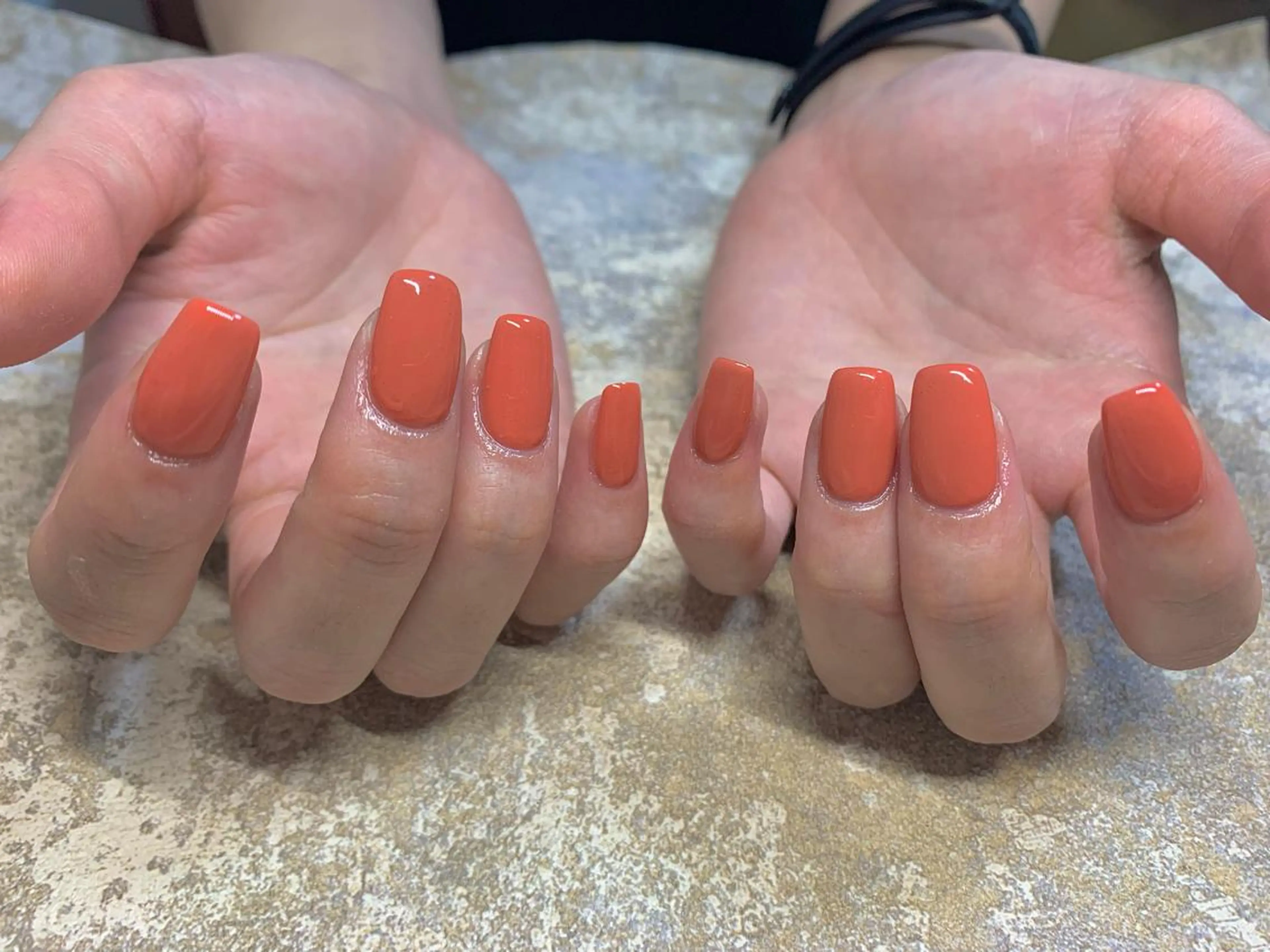 ミディアム ハンドネイル ハンドケア Kono Nanamiのネイルデザイン